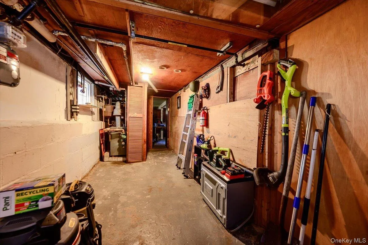 47D Edgewater Park, New York, NY, 2 Bedrooms Bedrooms, 7 Rooms Rooms,1 BathroomBathrooms,Residential,For Rent,Edgewater,0,1014353 47D Edgewater Park, New York, NY, 2 Bedrooms Bedrooms, 7 Rooms Rooms,1 BathroomBathrooms,Residential,For Rent,Edgewater,0,1014353