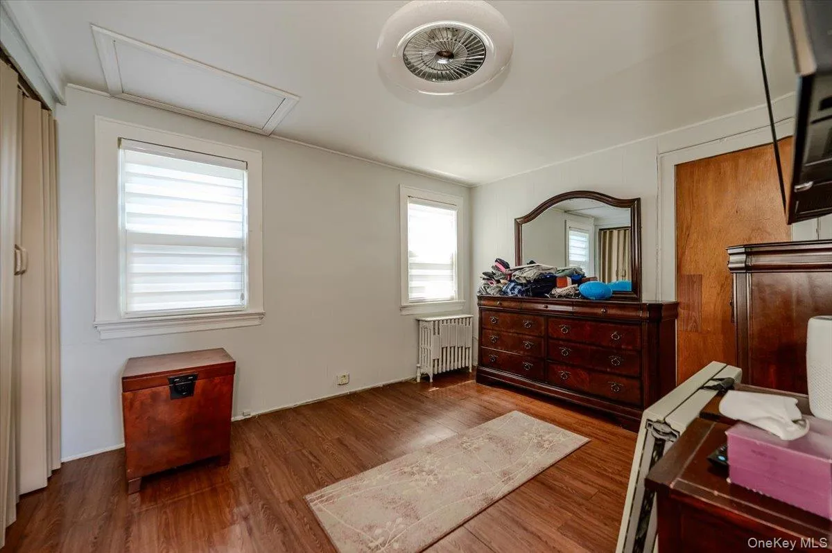 47D Edgewater Park, New York, NY, 2 Bedrooms Bedrooms, 7 Rooms Rooms,1 BathroomBathrooms,Residential,For Rent,Edgewater,0,1014353 47D Edgewater Park, New York, NY, 2 Bedrooms Bedrooms, 7 Rooms Rooms,1 BathroomBathrooms,Residential,For Rent,Edgewater,0,1014353