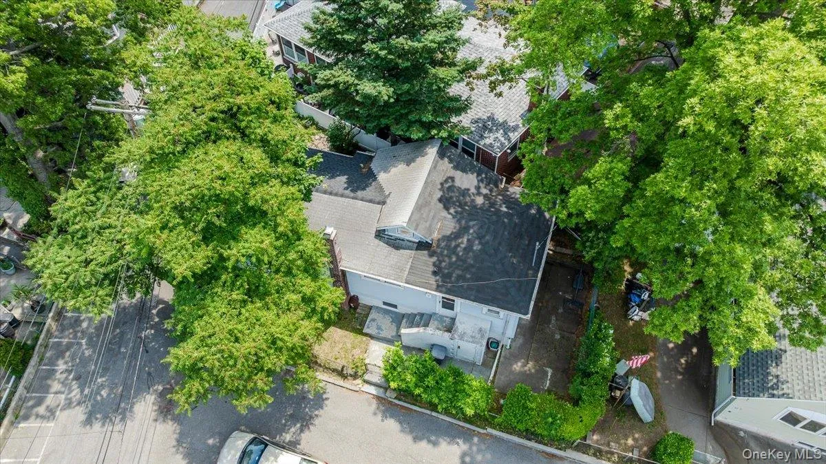 47D Edgewater Park, New York, NY, 2 Bedrooms Bedrooms, 7 Rooms Rooms,1 BathroomBathrooms,Residential,For Rent,Edgewater,0,1014353 47D Edgewater Park, New York, NY, 2 Bedrooms Bedrooms, 7 Rooms Rooms,1 BathroomBathrooms,Residential,For Rent,Edgewater,0,1014353