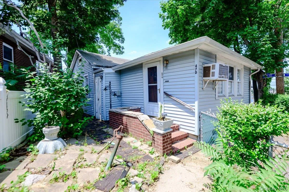 47D Edgewater Park, New York, NY, 2 Bedrooms Bedrooms, 7 Rooms Rooms,1 BathroomBathrooms,Residential,For Rent,Edgewater,0,1014353 47D Edgewater Park, New York, NY, 2 Bedrooms Bedrooms, 7 Rooms Rooms,1 BathroomBathrooms,Residential,For Rent,Edgewater,0,1014353