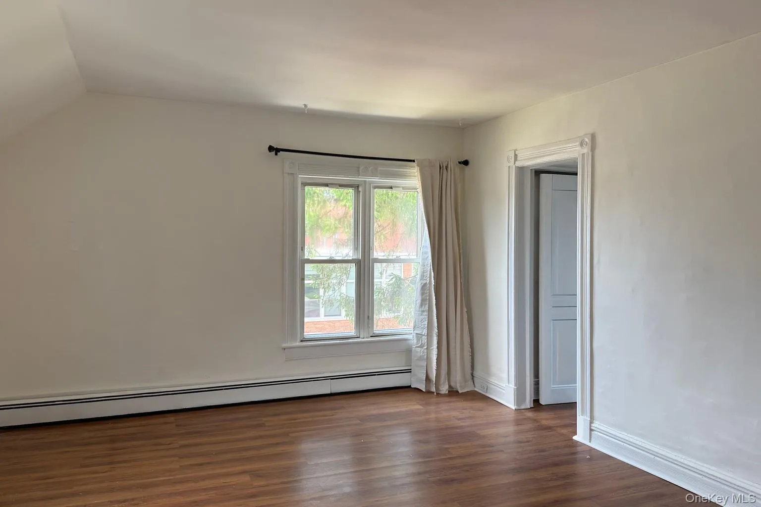 154 High Street, Babylon, NY, 1 Bedroom Bedrooms, 3 Rooms Rooms,1 BathroomBathrooms,Residential Lease,For Rent,High,0,1014354 154 High Street, Babylon, NY, 1 Bedroom Bedrooms, 3 Rooms Rooms,1 BathroomBathrooms,Residential Lease,For Rent,High,0,1014354