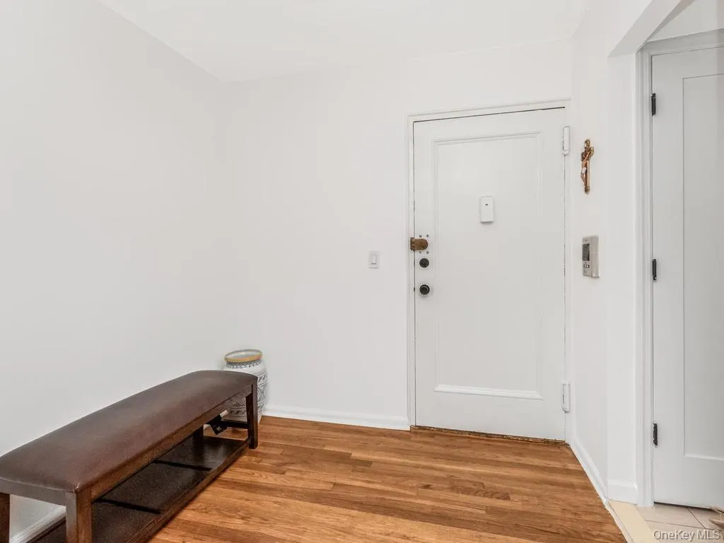 780 Bronx River Road, New York, NY, 1 Bedroom Bedrooms, 4 Rooms Rooms,1 BathroomBathrooms,Residential,For Rent,Bronx River,0,1014359 780 Bronx River Road, New York, NY, 1 Bedroom Bedrooms, 4 Rooms Rooms,1 BathroomBathrooms,Residential,For Rent,Bronx River,0,1014359
