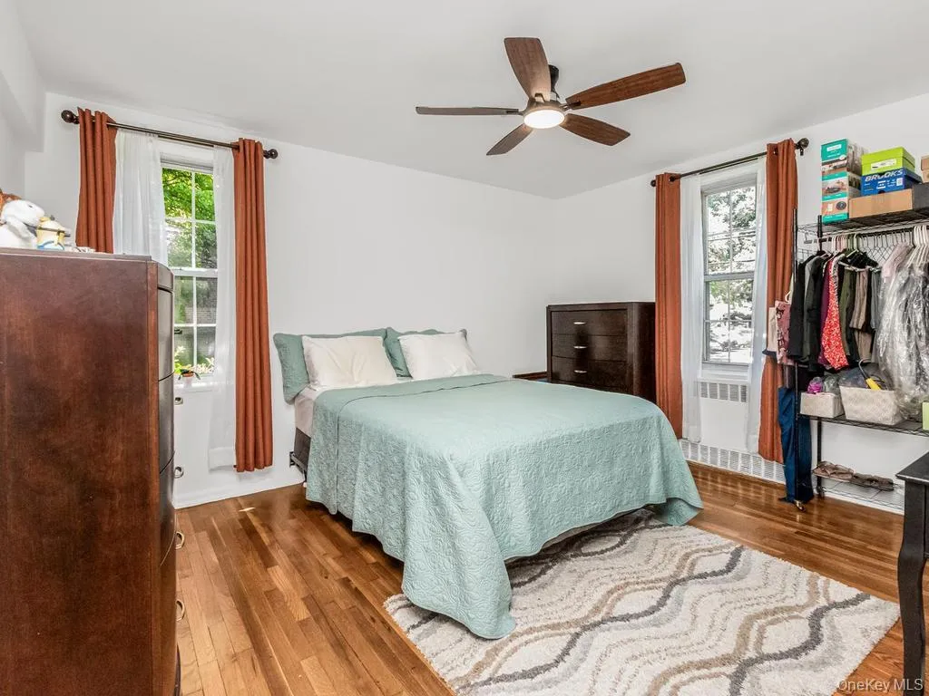 780 Bronx River Road, New York, NY, 1 Bedroom Bedrooms, 4 Rooms Rooms,1 BathroomBathrooms,Residential,For Rent,Bronx River,0,1014359 780 Bronx River Road, New York, NY, 1 Bedroom Bedrooms, 4 Rooms Rooms,1 BathroomBathrooms,Residential,For Rent,Bronx River,0,1014359