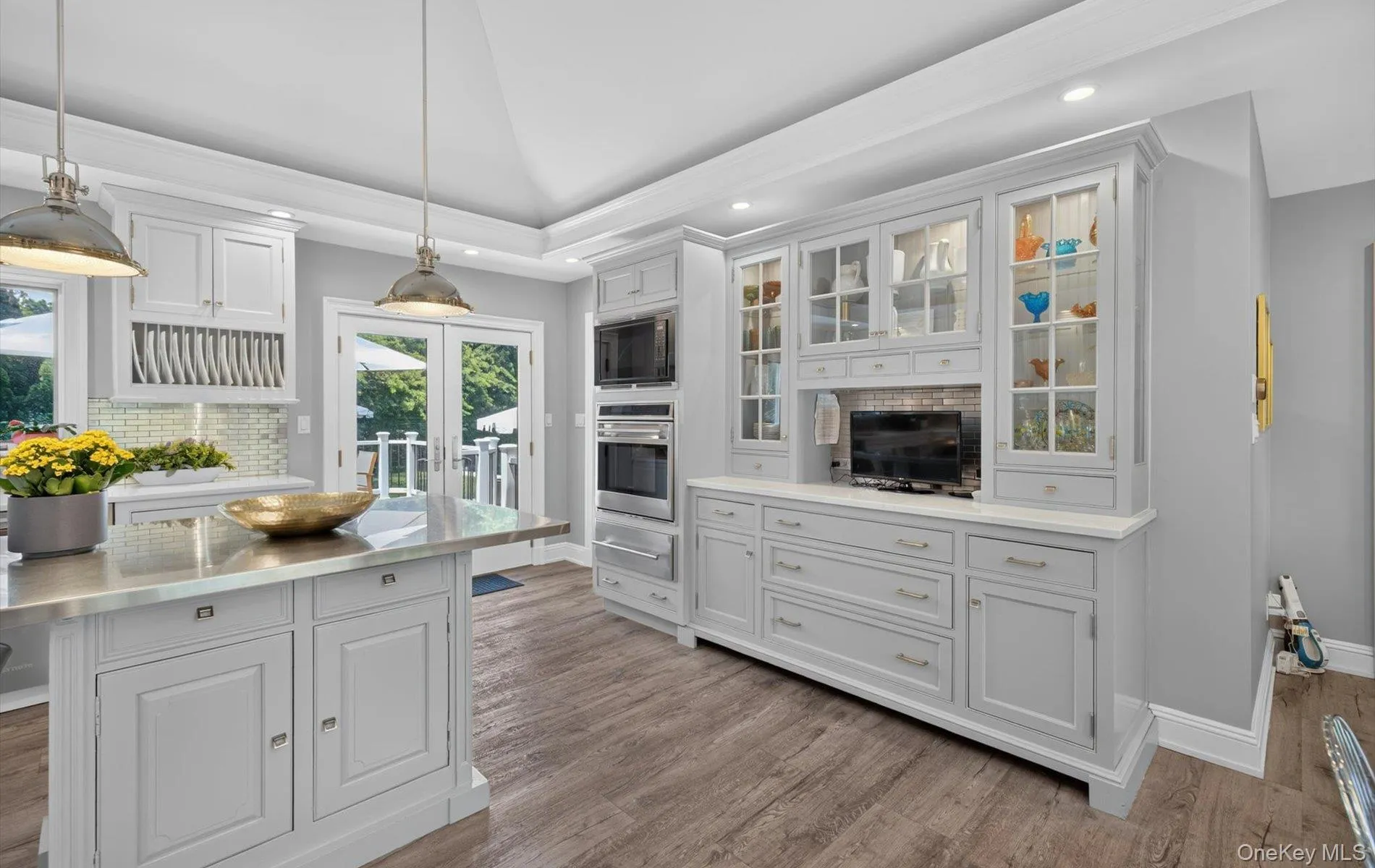 81 Lawrence Hill Road, Huntington, NY, 3 Bedrooms Bedrooms, 6 Rooms Rooms,2 BathroomsBathrooms,Residential,For Rent,Lawrence Hill,0,KEY1014360 81 Lawrence Hill Road, Huntington, NY, 3 Bedrooms Bedrooms, 6 Rooms Rooms,2 BathroomsBathrooms,Residential,For Rent,Lawrence Hill,0,KEY1014360