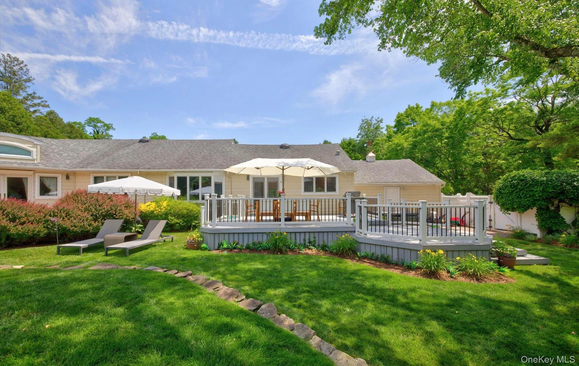 81 Lawrence Hill Road, Huntington, NY, 3 Bedrooms Bedrooms, 6 Rooms Rooms,2 BathroomsBathrooms,Residential,For Rent,Lawrence Hill,0,KEY1014360 81 Lawrence Hill Road, Huntington, NY, 3 Bedrooms Bedrooms, 6 Rooms Rooms,2 BathroomsBathrooms,Residential,For Rent,Lawrence Hill,0,KEY1014360
