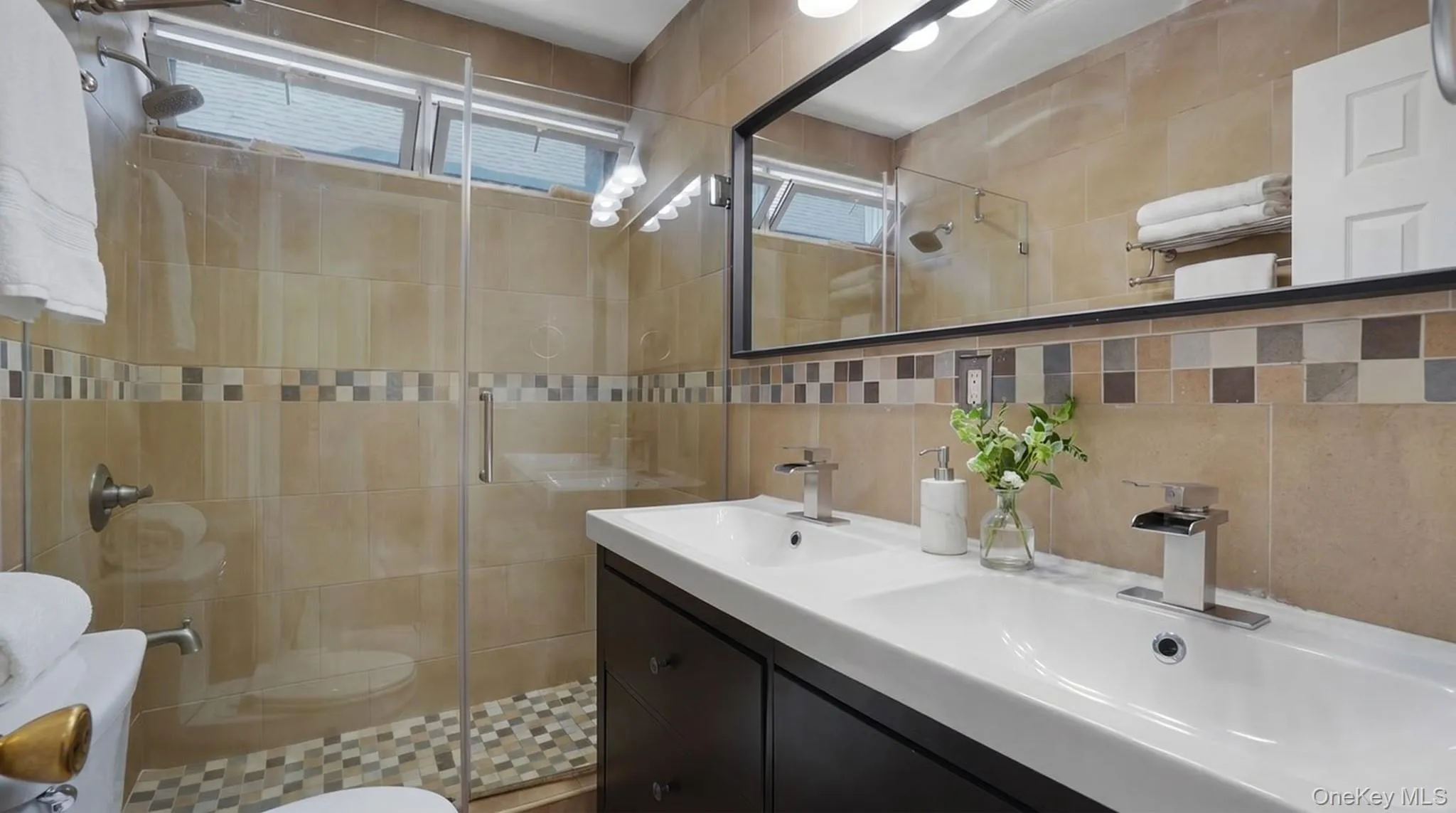 99-13 215th Street, New York, NY, 4 Bedrooms Bedrooms, 10 Rooms Rooms,2 BathroomsBathrooms,Residential,For Rent,215th,0,1014366 99-13 215th Street, New York, NY, 4 Bedrooms Bedrooms, 10 Rooms Rooms,2 BathroomsBathrooms,Residential,For Rent,215th,0,1014366