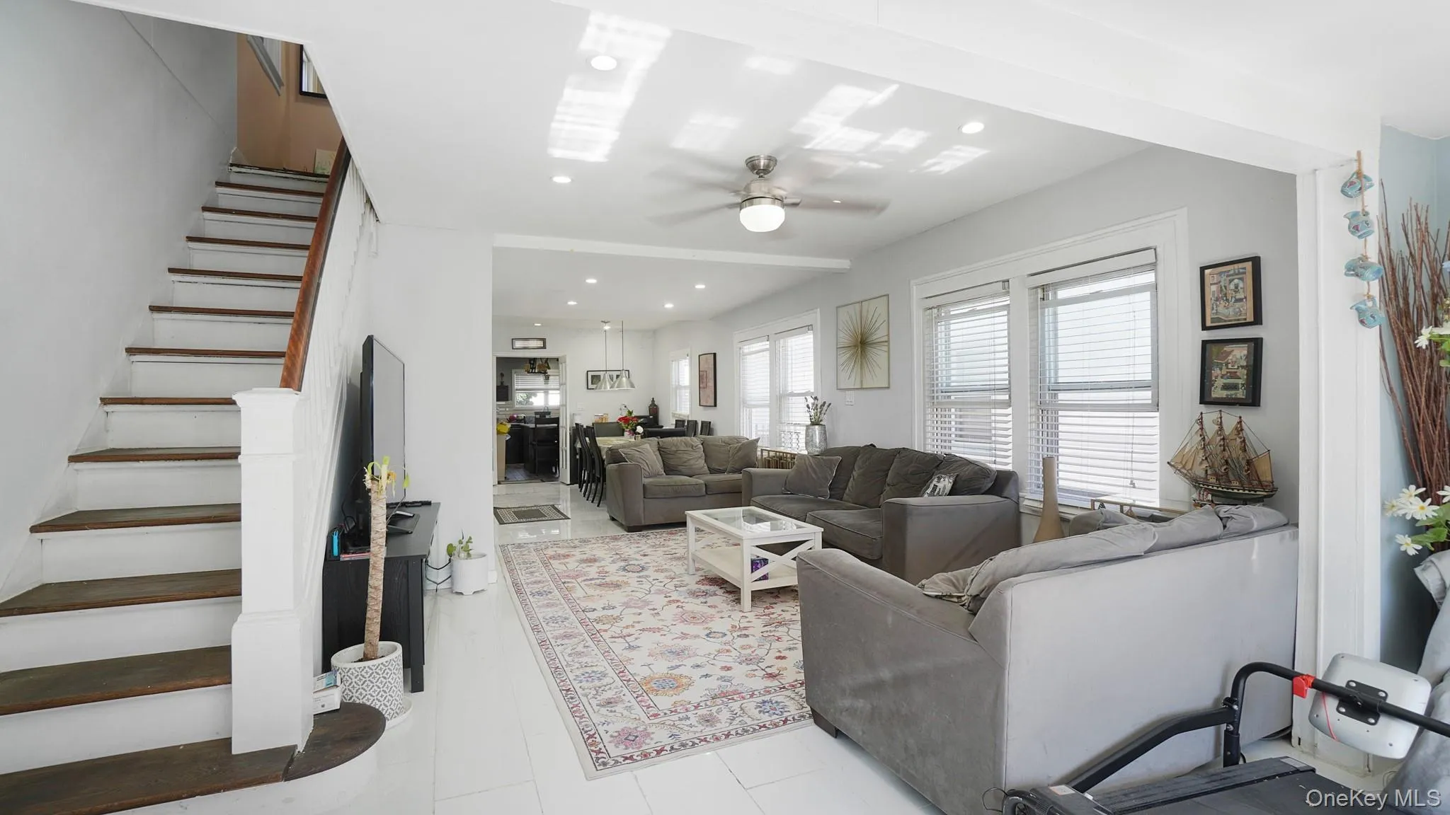 99-13 215th Street, New York, NY, 4 Bedrooms Bedrooms, 10 Rooms Rooms,2 BathroomsBathrooms,Residential,For Rent,215th,0,1014366 99-13 215th Street, New York, NY, 4 Bedrooms Bedrooms, 10 Rooms Rooms,2 BathroomsBathrooms,Residential,For Rent,215th,0,1014366