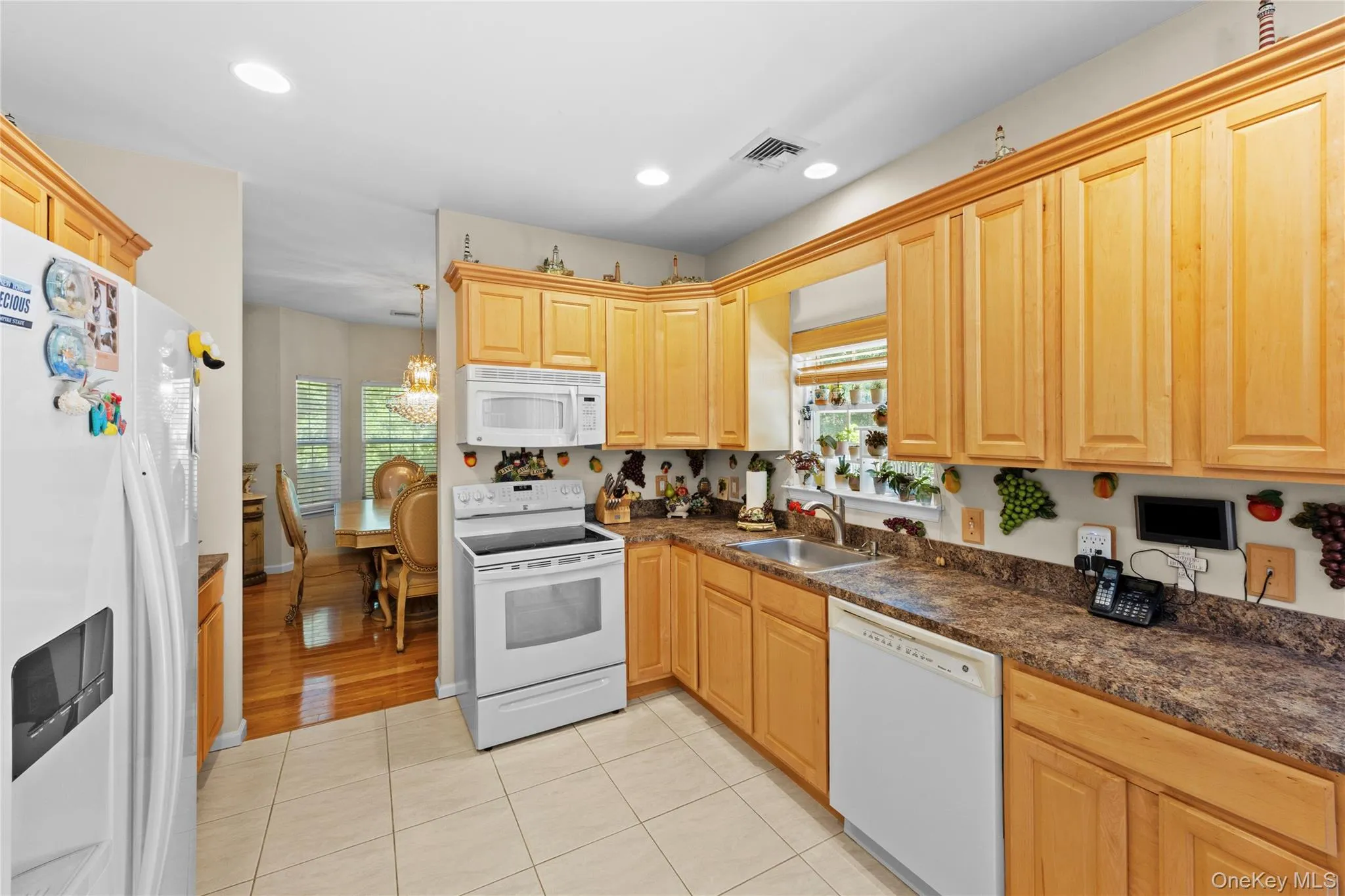 67 Oak Street, Brookhaven, NY, 4 Bedrooms Bedrooms, 10 Rooms Rooms,3 BathroomsBathrooms,Residential,For Rent,Oak,0,1014370 67 Oak Street, Brookhaven, NY, 4 Bedrooms Bedrooms, 10 Rooms Rooms,3 BathroomsBathrooms,Residential,For Rent,Oak,0,1014370