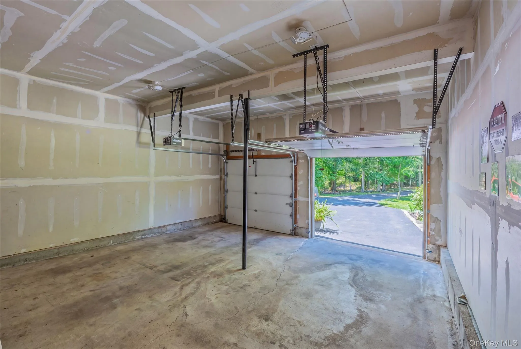 67 Oak Street, Brookhaven, NY, 4 Bedrooms Bedrooms, 10 Rooms Rooms,3 BathroomsBathrooms,Residential,For Rent,Oak,0,1014370 67 Oak Street, Brookhaven, NY, 4 Bedrooms Bedrooms, 10 Rooms Rooms,3 BathroomsBathrooms,Residential,For Rent,Oak,0,1014370