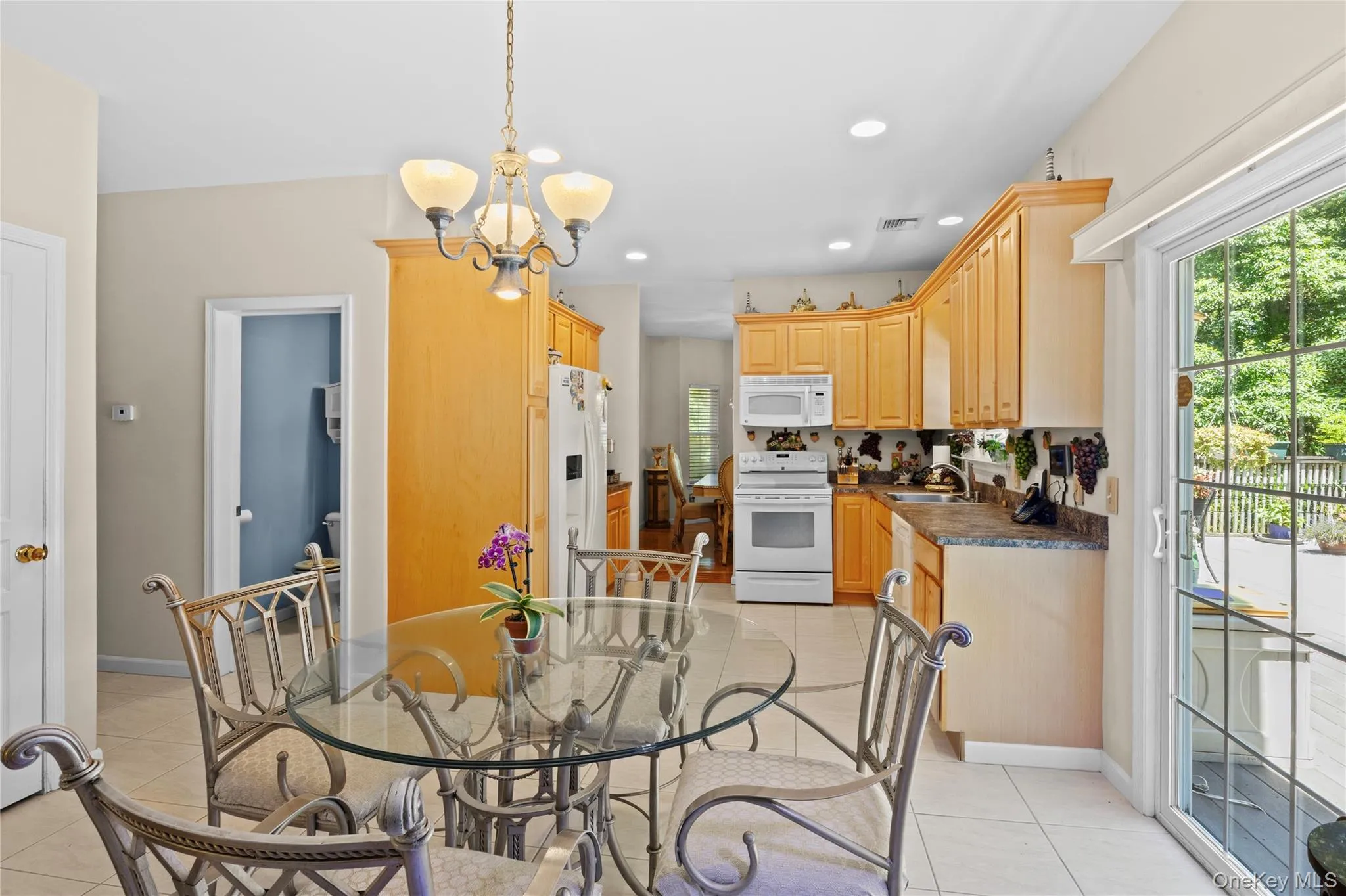 67 Oak Street, Brookhaven, NY, 4 Bedrooms Bedrooms, 10 Rooms Rooms,3 BathroomsBathrooms,Residential,For Rent,Oak,0,1014370 67 Oak Street, Brookhaven, NY, 4 Bedrooms Bedrooms, 10 Rooms Rooms,3 BathroomsBathrooms,Residential,For Rent,Oak,0,1014370