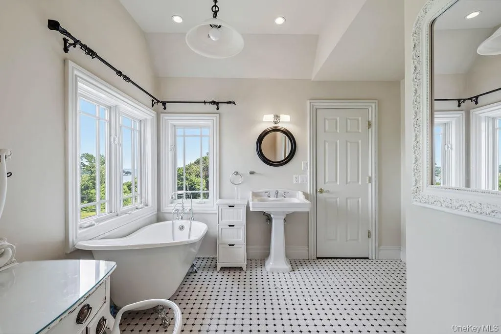 4 Katavolos Drive, Stony Point, NY, 4 Bedrooms Bedrooms, 11 Rooms Rooms,3 BathroomsBathrooms,Residential,For Rent,Katavolos,0,1014372 4 Katavolos Drive, Stony Point, NY, 4 Bedrooms Bedrooms, 11 Rooms Rooms,3 BathroomsBathrooms,Residential,For Rent,Katavolos,0,1014372