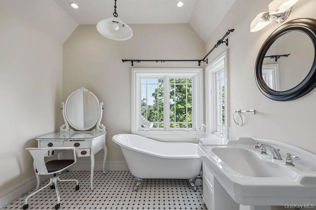 4 Katavolos Drive, Stony Point, NY, 4 Bedrooms Bedrooms, 11 Rooms Rooms,3 BathroomsBathrooms,Residential,For Rent,Katavolos,0,1014372 4 Katavolos Drive, Stony Point, NY, 4 Bedrooms Bedrooms, 11 Rooms Rooms,3 BathroomsBathrooms,Residential,For Rent,Katavolos,0,1014372