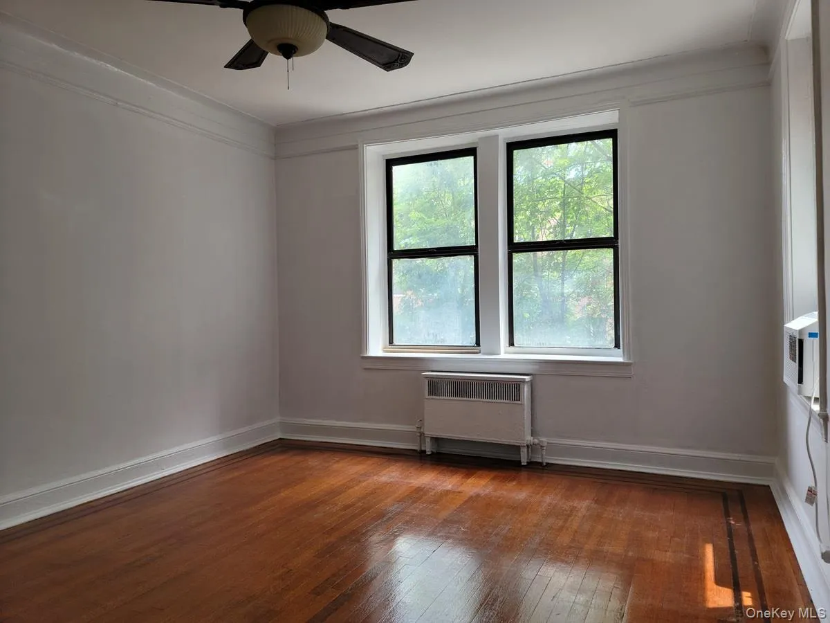 1 Broad Parkway, White Plains, NY, 1 Bedroom Bedrooms, 2 Rooms Rooms,1 BathroomBathrooms,Residential Lease,For Rent,Broad,0,1014376 1 Broad Parkway, White Plains, NY, 1 Bedroom Bedrooms, 2 Rooms Rooms,1 BathroomBathrooms,Residential Lease,For Rent,Broad,0,1014376