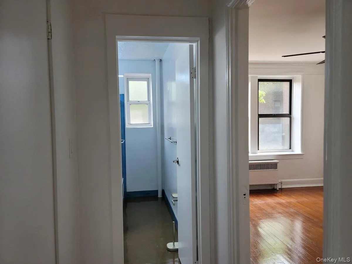 1 Broad Parkway, White Plains, NY, 1 Bedroom Bedrooms, 2 Rooms Rooms,1 BathroomBathrooms,Residential Lease,For Rent,Broad,0,1014376 1 Broad Parkway, White Plains, NY, 1 Bedroom Bedrooms, 2 Rooms Rooms,1 BathroomBathrooms,Residential Lease,For Rent,Broad,0,1014376