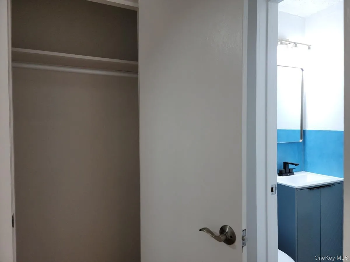 1 Broad Parkway, White Plains, NY, 1 Bedroom Bedrooms, 2 Rooms Rooms,1 BathroomBathrooms,Residential Lease,For Rent,Broad,0,1014376 1 Broad Parkway, White Plains, NY, 1 Bedroom Bedrooms, 2 Rooms Rooms,1 BathroomBathrooms,Residential Lease,For Rent,Broad,0,1014376