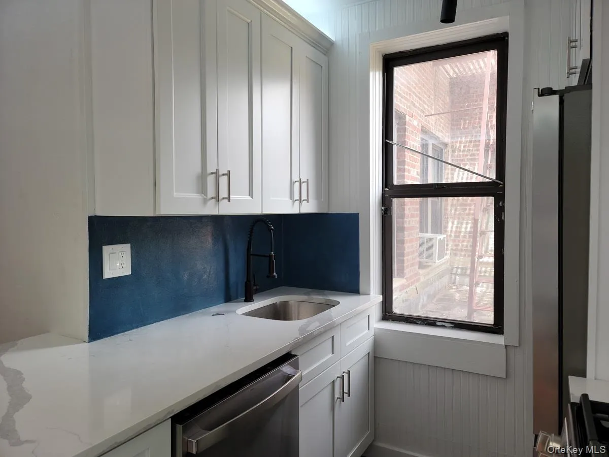 1 Broad Parkway, White Plains, NY, 1 Bedroom Bedrooms, 2 Rooms Rooms,1 BathroomBathrooms,Residential Lease,For Rent,Broad,0,1014376 1 Broad Parkway, White Plains, NY, 1 Bedroom Bedrooms, 2 Rooms Rooms,1 BathroomBathrooms,Residential Lease,For Rent,Broad,0,1014376
