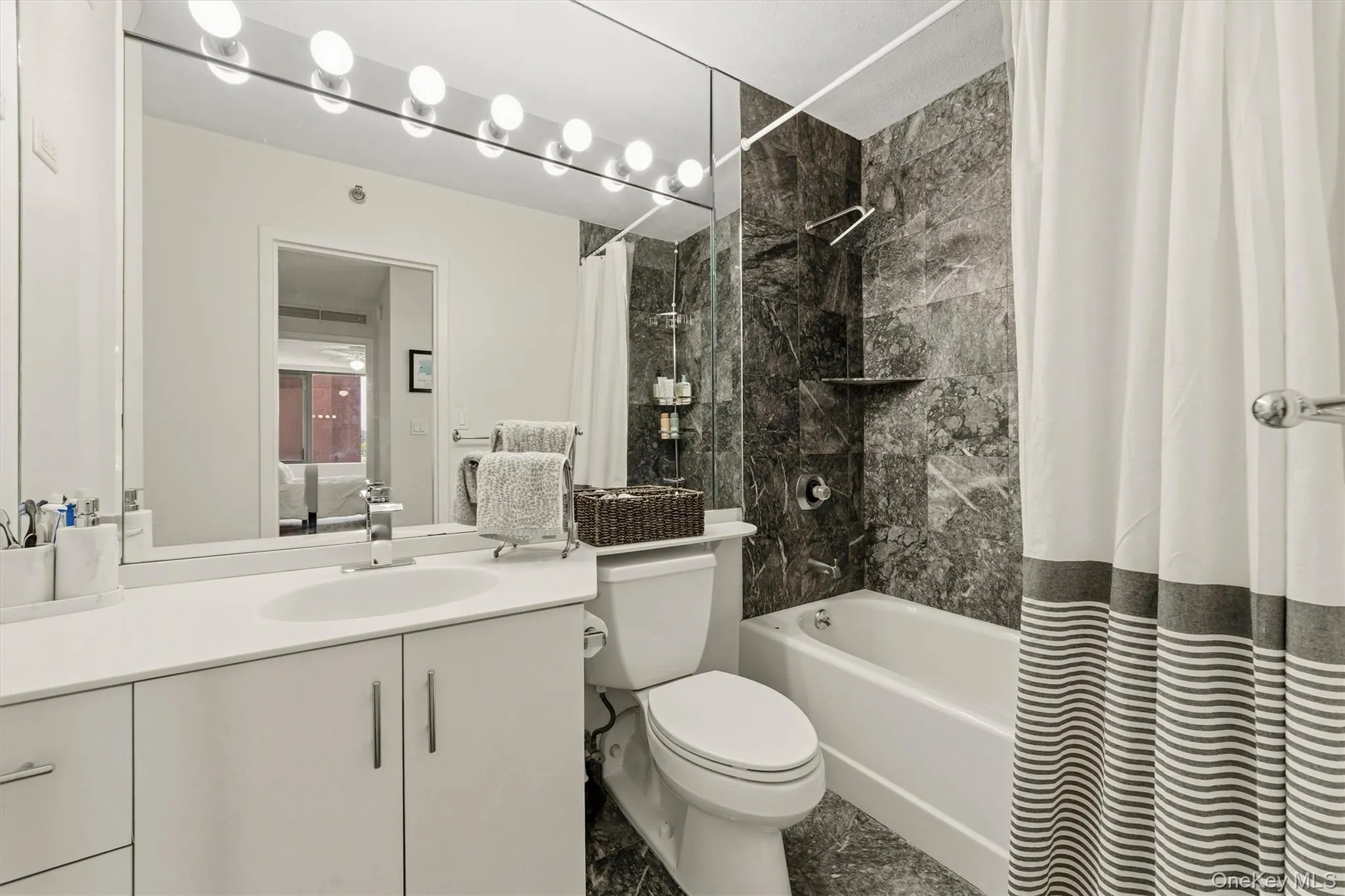 Bathroom Bathroom