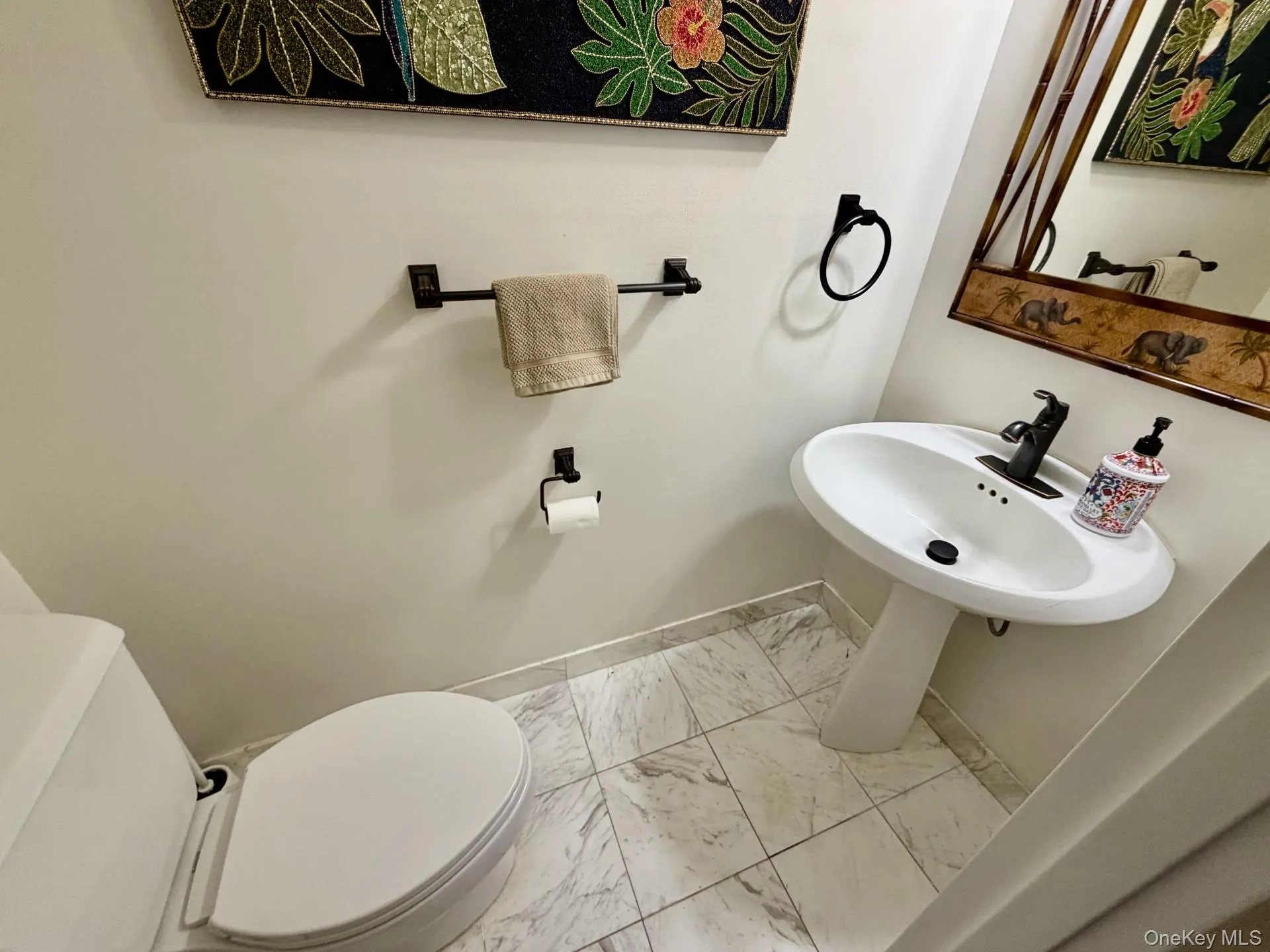 Powder Room Powder Room