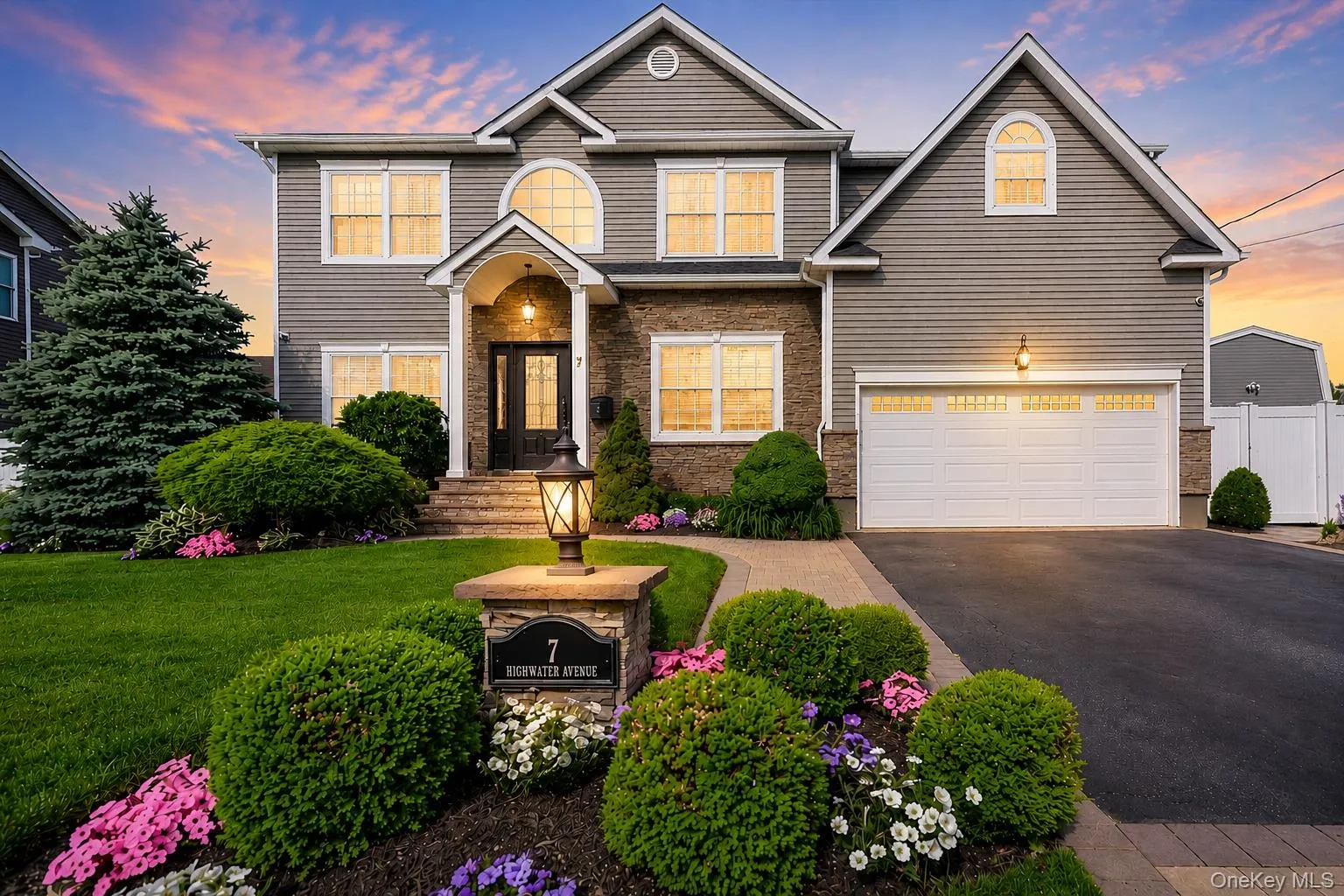 7 Highwater Avenue, Oyster Bay, NY, 4 Bedrooms Bedrooms, 9 Rooms Rooms,2 BathroomsBathrooms,Residential,For Rent,Highwater,0,1014383 7 Highwater Avenue, Oyster Bay, NY, 4 Bedrooms Bedrooms, 9 Rooms Rooms,2 BathroomsBathrooms,Residential,For Rent,Highwater,0,1014383