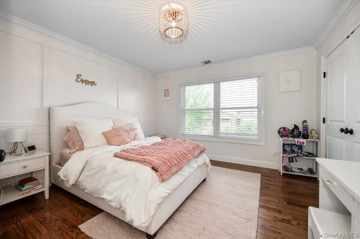 7 Highwater Avenue, Oyster Bay, NY, 4 Bedrooms Bedrooms, 9 Rooms Rooms,2 BathroomsBathrooms,Residential,For Rent,Highwater,0,1014383 7 Highwater Avenue, Oyster Bay, NY, 4 Bedrooms Bedrooms, 9 Rooms Rooms,2 BathroomsBathrooms,Residential,For Rent,Highwater,0,1014383