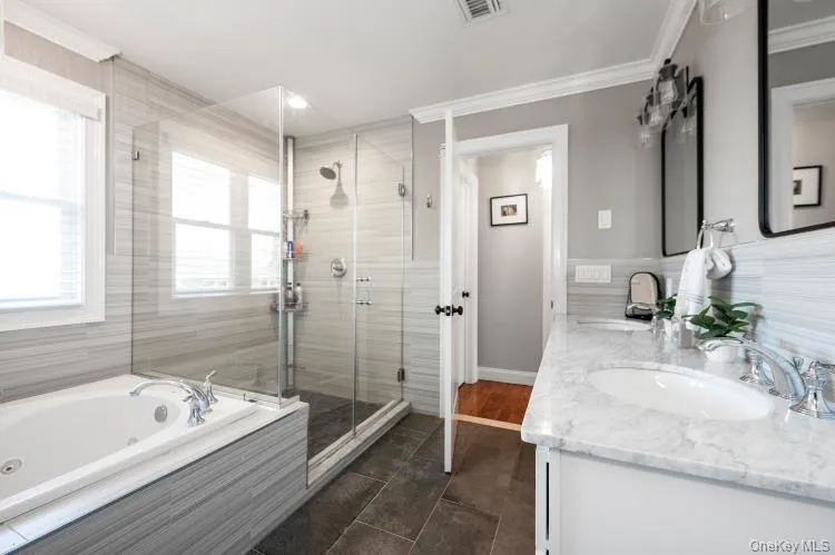 7 Highwater Avenue, Oyster Bay, NY, 4 Bedrooms Bedrooms, 9 Rooms Rooms,2 BathroomsBathrooms,Residential,For Rent,Highwater,0,1014383 7 Highwater Avenue, Oyster Bay, NY, 4 Bedrooms Bedrooms, 9 Rooms Rooms,2 BathroomsBathrooms,Residential,For Rent,Highwater,0,1014383