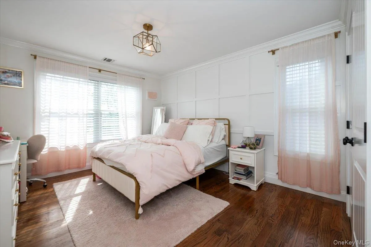 7 Highwater Avenue, Oyster Bay, NY, 4 Bedrooms Bedrooms, 9 Rooms Rooms,2 BathroomsBathrooms,Residential,For Rent,Highwater,0,1014383 7 Highwater Avenue, Oyster Bay, NY, 4 Bedrooms Bedrooms, 9 Rooms Rooms,2 BathroomsBathrooms,Residential,For Rent,Highwater,0,1014383