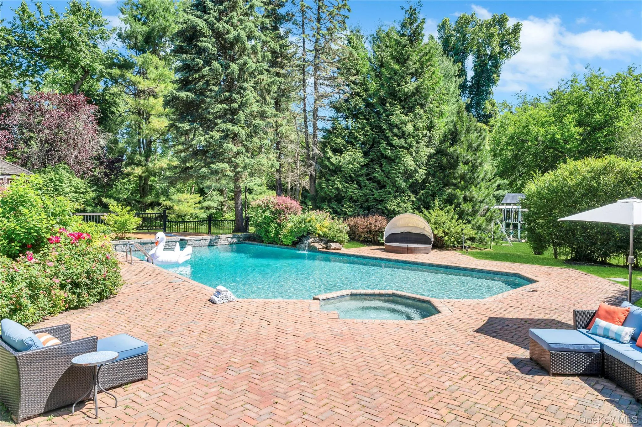110 Linden Lane, Oyster Bay, NY, 6 Bedrooms Bedrooms, 17 Rooms Rooms,4 BathroomsBathrooms,Residential,For Rent,Linden,0,1014387 110 Linden Lane, Oyster Bay, NY, 6 Bedrooms Bedrooms, 17 Rooms Rooms,4 BathroomsBathrooms,Residential,For Rent,Linden,0,1014387