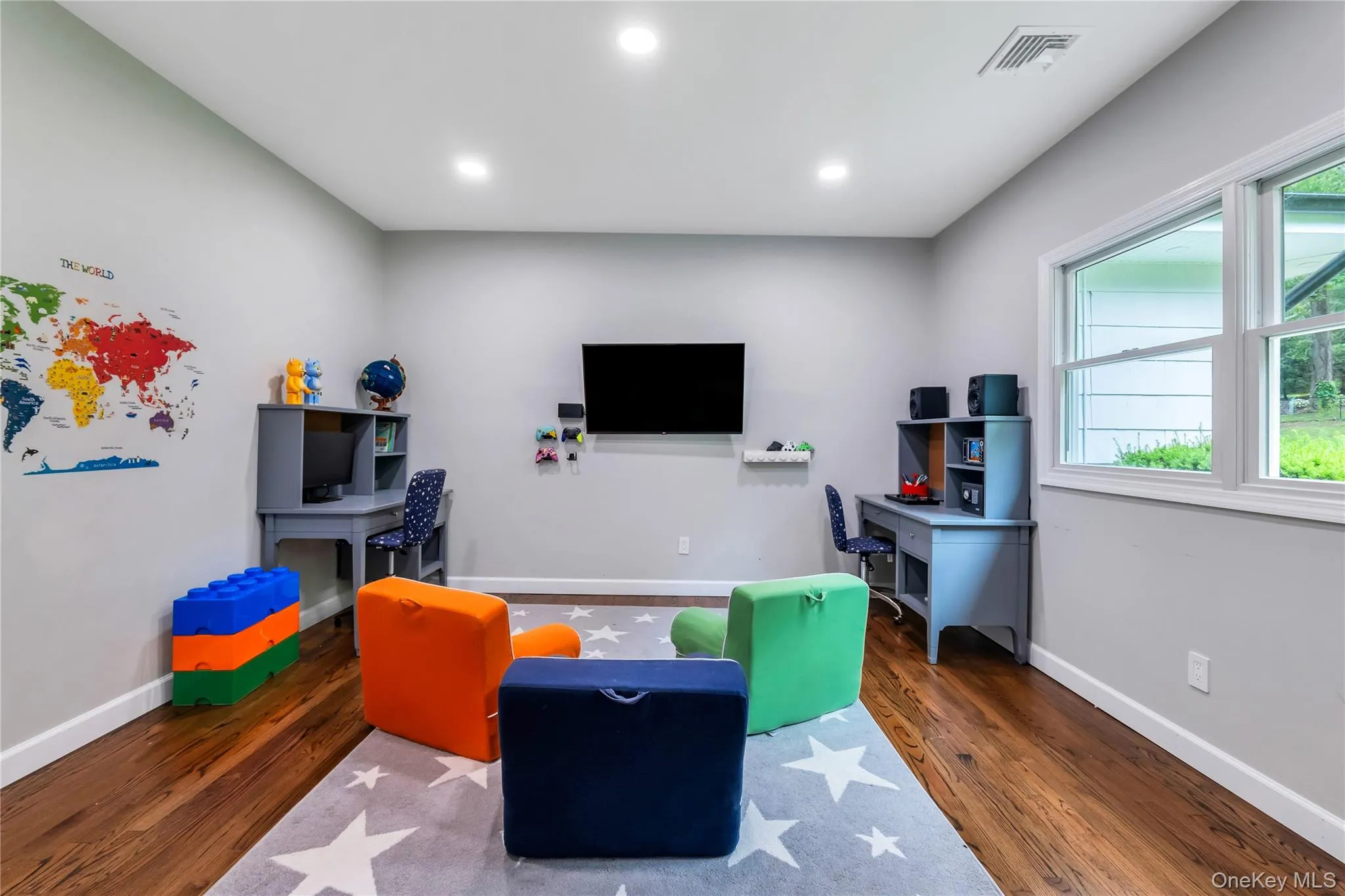 110 Linden Lane, Oyster Bay, NY, 6 Bedrooms Bedrooms, 17 Rooms Rooms,4 BathroomsBathrooms,Residential,For Rent,Linden,0,1014387 110 Linden Lane, Oyster Bay, NY, 6 Bedrooms Bedrooms, 17 Rooms Rooms,4 BathroomsBathrooms,Residential,For Rent,Linden,0,1014387