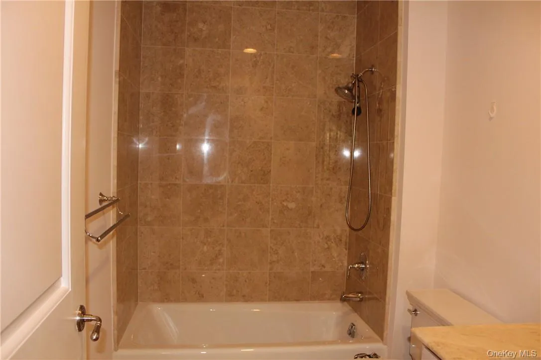 2nd fully tiled bath 2nd fully tiled bath