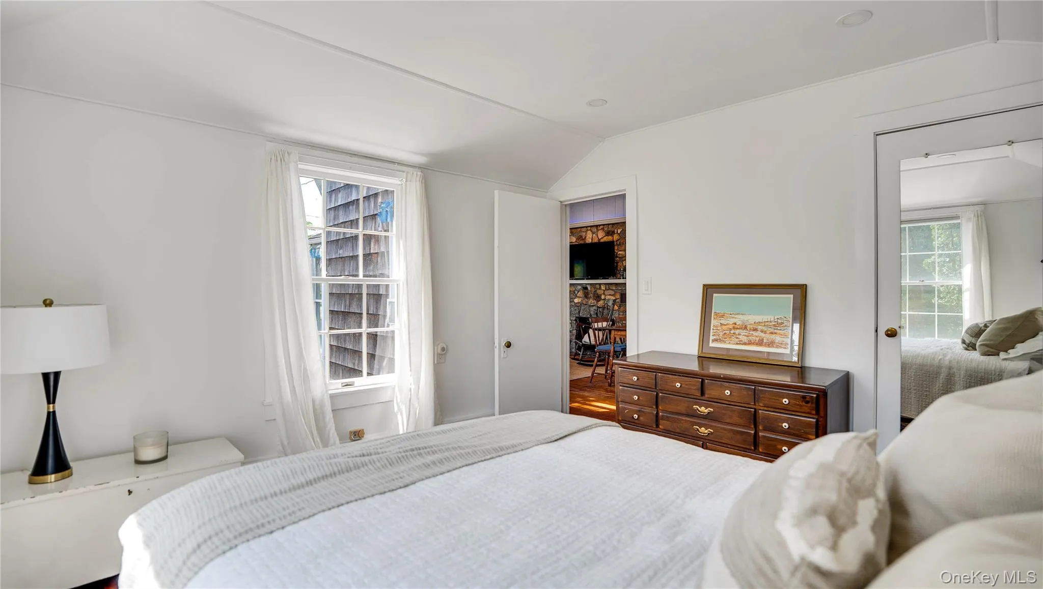 18 Breeze Hill Road, East Hampton, NY, 4 Bedrooms Bedrooms, 7 Rooms Rooms,2 BathroomsBathrooms,Residential,For Rent,Breeze Hill,0,1014390 18 Breeze Hill Road, East Hampton, NY, 4 Bedrooms Bedrooms, 7 Rooms Rooms,2 BathroomsBathrooms,Residential,For Rent,Breeze Hill,0,1014390