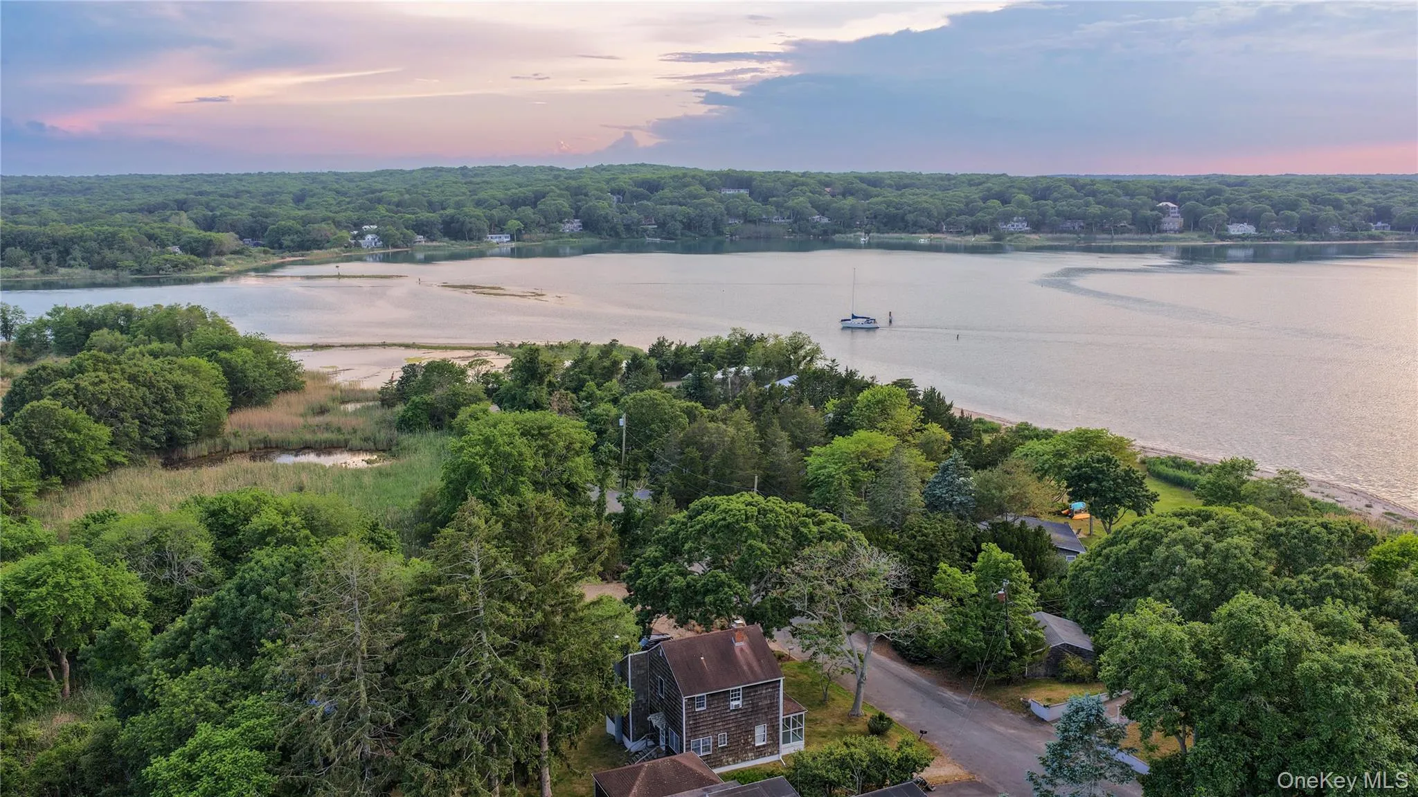 18 Breeze Hill Road, East Hampton, NY, 4 Bedrooms Bedrooms, 7 Rooms Rooms,2 BathroomsBathrooms,Residential,For Rent,Breeze Hill,0,1014390 18 Breeze Hill Road, East Hampton, NY, 4 Bedrooms Bedrooms, 7 Rooms Rooms,2 BathroomsBathrooms,Residential,For Rent,Breeze Hill,0,1014390