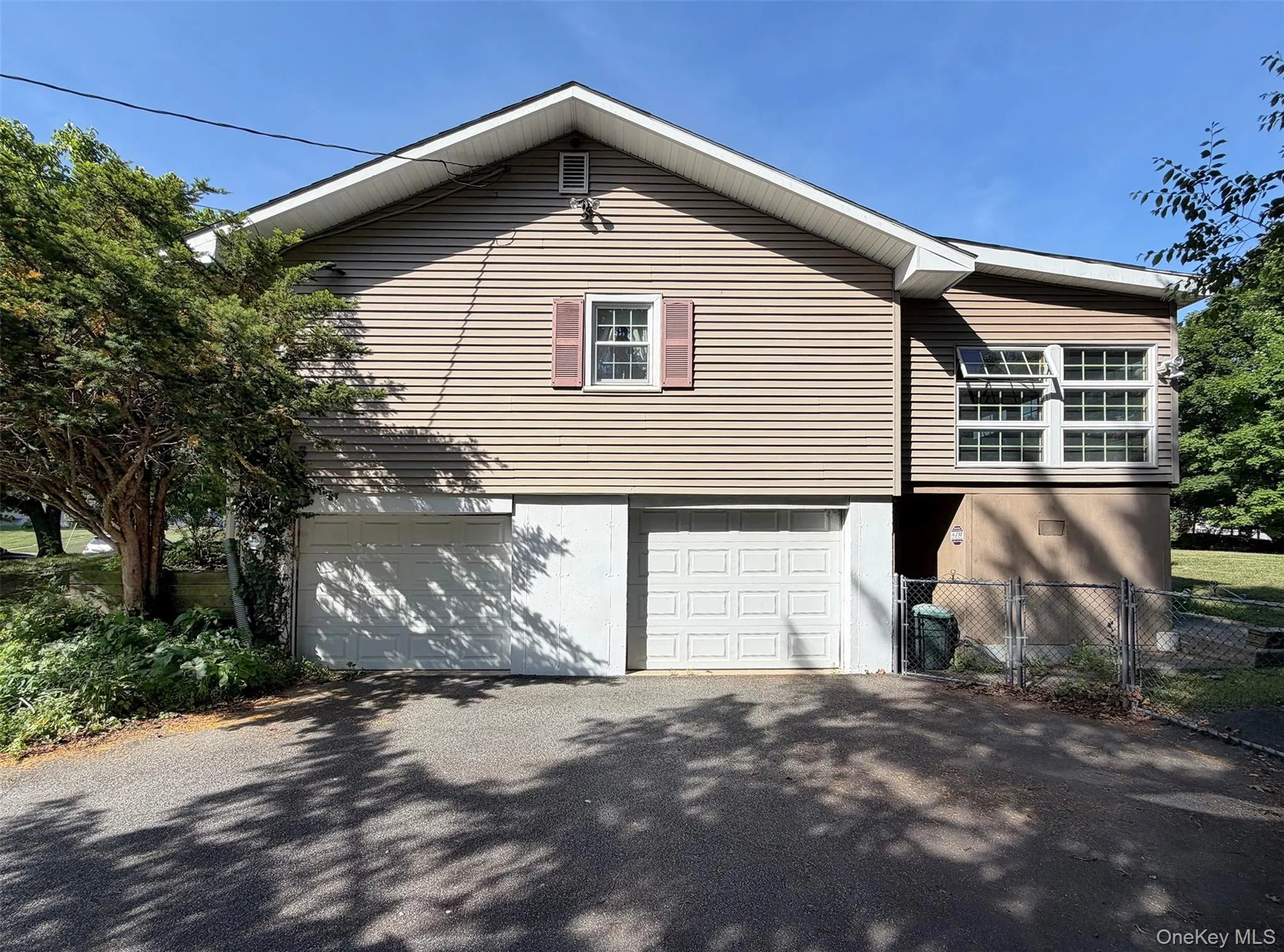 4 Lorelei Drive, Middletown, NY, 3 Bedrooms Bedrooms, 7 Rooms Rooms,2 BathroomsBathrooms,Residential,For Rent,Lorelei,0,1014402 4 Lorelei Drive, Middletown, NY, 3 Bedrooms Bedrooms, 7 Rooms Rooms,2 BathroomsBathrooms,Residential,For Rent,Lorelei,0,1014402