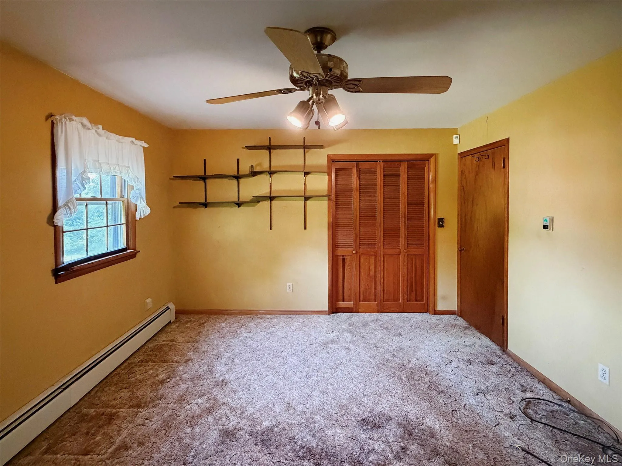 4 Lorelei Drive, Middletown, NY, 3 Bedrooms Bedrooms, 7 Rooms Rooms,2 BathroomsBathrooms,Residential,For Rent,Lorelei,0,1014402 4 Lorelei Drive, Middletown, NY, 3 Bedrooms Bedrooms, 7 Rooms Rooms,2 BathroomsBathrooms,Residential,For Rent,Lorelei,0,1014402