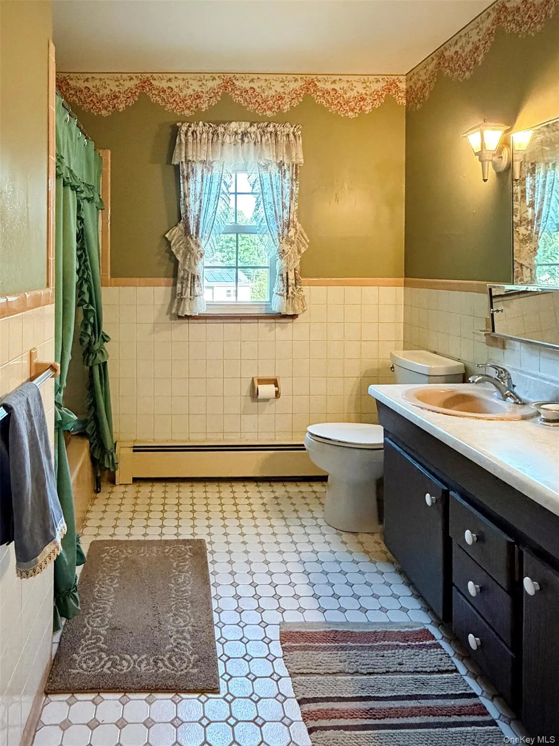 4 Lorelei Drive, Middletown, NY, 3 Bedrooms Bedrooms, 7 Rooms Rooms,2 BathroomsBathrooms,Residential,For Rent,Lorelei,0,1014402 4 Lorelei Drive, Middletown, NY, 3 Bedrooms Bedrooms, 7 Rooms Rooms,2 BathroomsBathrooms,Residential,For Rent,Lorelei,0,1014402