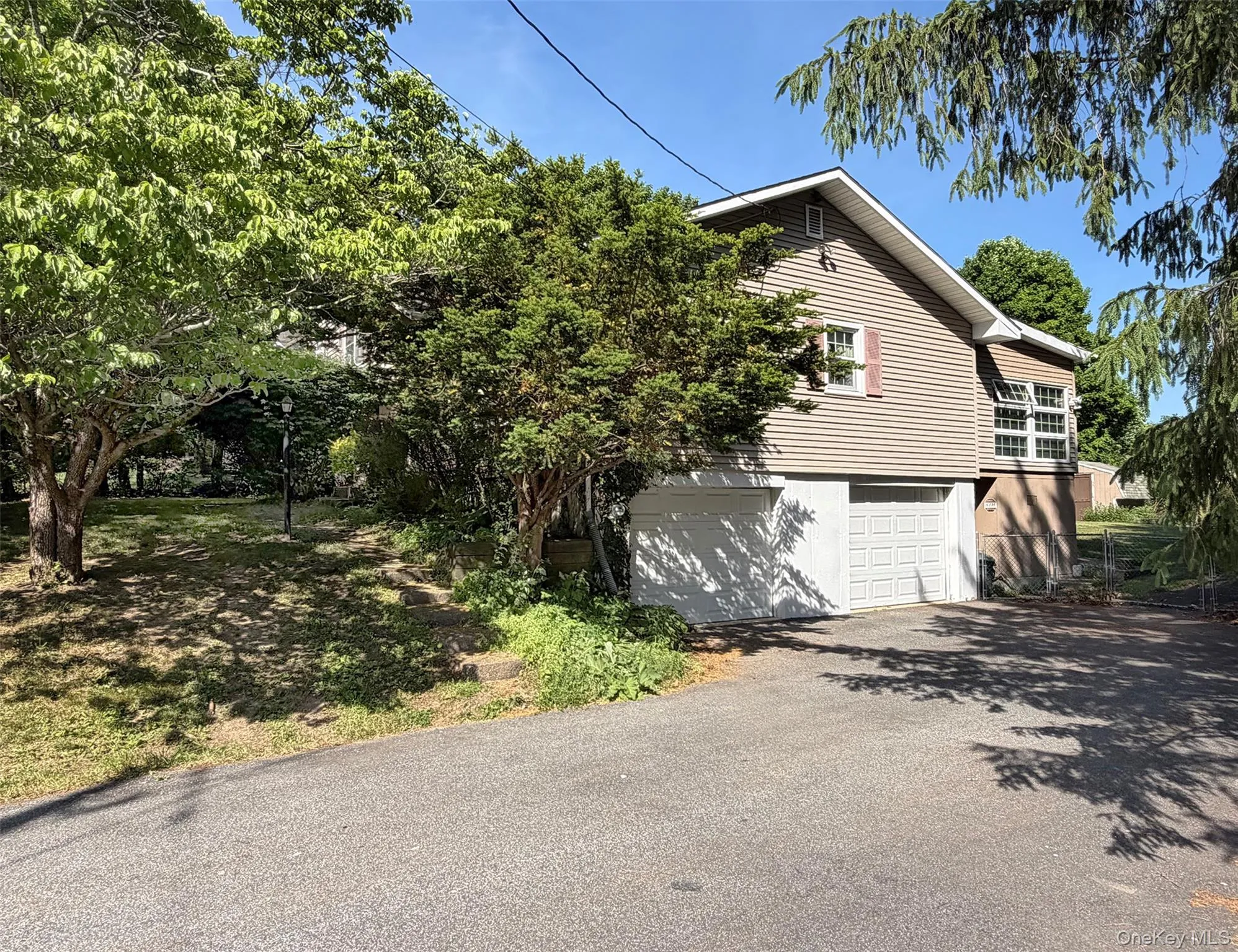 4 Lorelei Drive, Middletown, NY, 3 Bedrooms Bedrooms, 7 Rooms Rooms,2 BathroomsBathrooms,Residential,For Rent,Lorelei,0,1014402 4 Lorelei Drive, Middletown, NY, 3 Bedrooms Bedrooms, 7 Rooms Rooms,2 BathroomsBathrooms,Residential,For Rent,Lorelei,0,1014402