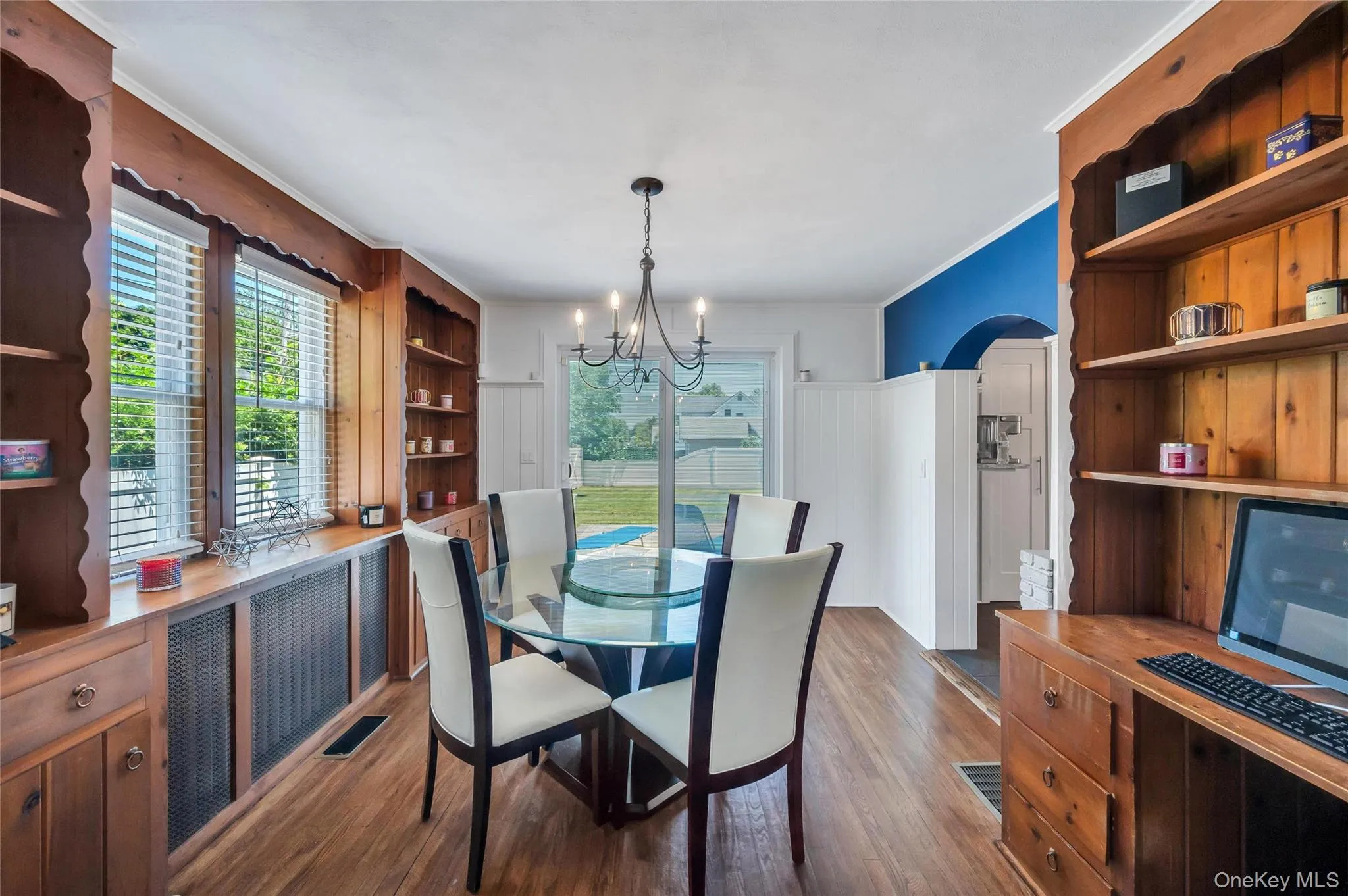 105 Maple Avenue, Brookhaven, NY, 3 Bedrooms Bedrooms, 8 Rooms Rooms,1 BathroomBathrooms,Residential,For Rent,Maple,0,1014408 105 Maple Avenue, Brookhaven, NY, 3 Bedrooms Bedrooms, 8 Rooms Rooms,1 BathroomBathrooms,Residential,For Rent,Maple,0,1014408