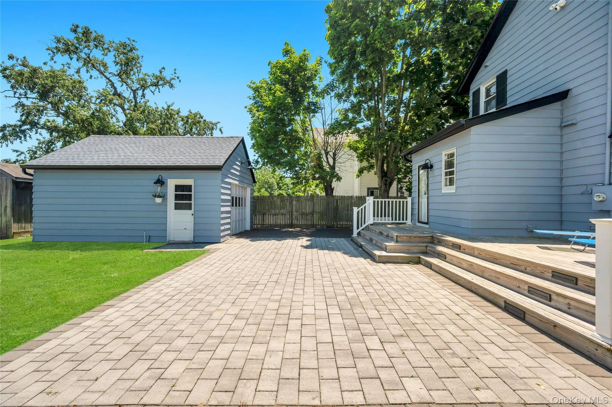 105 Maple Avenue, Brookhaven, NY, 3 Bedrooms Bedrooms, 8 Rooms Rooms,1 BathroomBathrooms,Residential,For Rent,Maple,0,1014408 105 Maple Avenue, Brookhaven, NY, 3 Bedrooms Bedrooms, 8 Rooms Rooms,1 BathroomBathrooms,Residential,For Rent,Maple,0,1014408