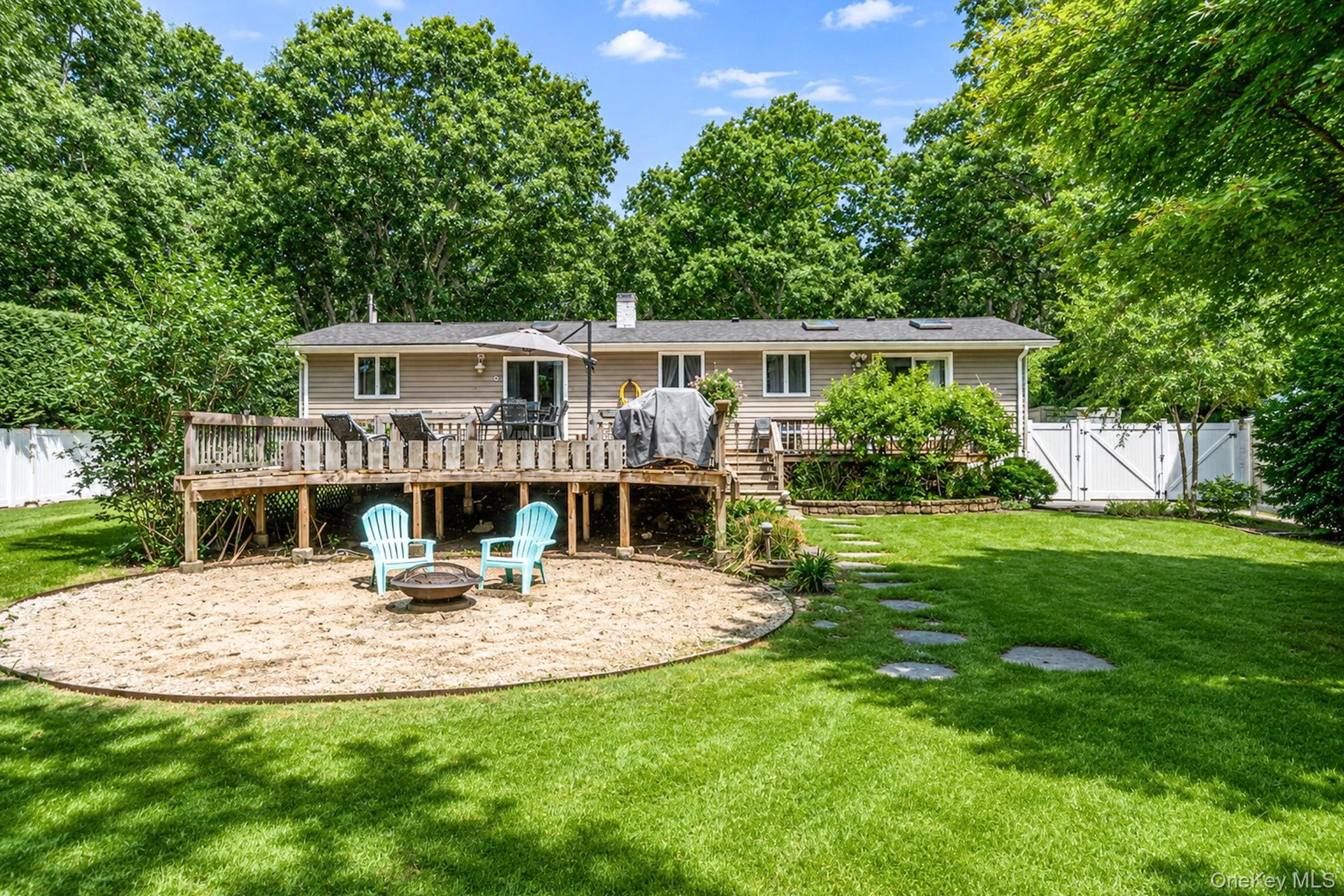 4 Cabin Lane, Brookhaven, NY, 4 Bedrooms Bedrooms, 8 Rooms Rooms,2 BathroomsBathrooms,Residential,For Rent,Cabin,0,1014409 4 Cabin Lane, Brookhaven, NY, 4 Bedrooms Bedrooms, 8 Rooms Rooms,2 BathroomsBathrooms,Residential,For Rent,Cabin,0,1014409