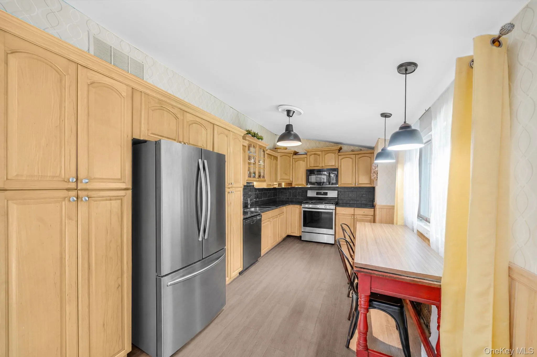 4 Cabin Lane, Brookhaven, NY, 4 Bedrooms Bedrooms, 8 Rooms Rooms,2 BathroomsBathrooms,Residential,For Rent,Cabin,0,1014409 4 Cabin Lane, Brookhaven, NY, 4 Bedrooms Bedrooms, 8 Rooms Rooms,2 BathroomsBathrooms,Residential,For Rent,Cabin,0,1014409