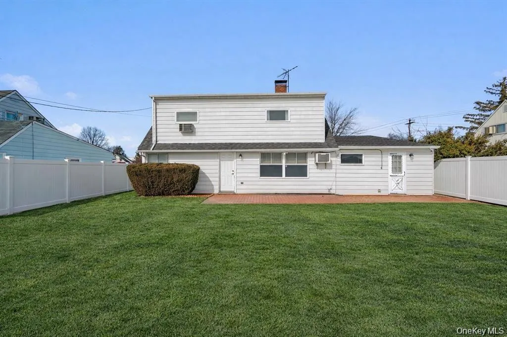 68 Summer Lane, Oyster Bay, NY, 4 Bedrooms Bedrooms, 6 Rooms Rooms,1 BathroomBathrooms,Residential Lease,For Rent,Summer,0,1014410 68 Summer Lane, Oyster Bay, NY, 4 Bedrooms Bedrooms, 6 Rooms Rooms,1 BathroomBathrooms,Residential Lease,For Rent,Summer,0,1014410