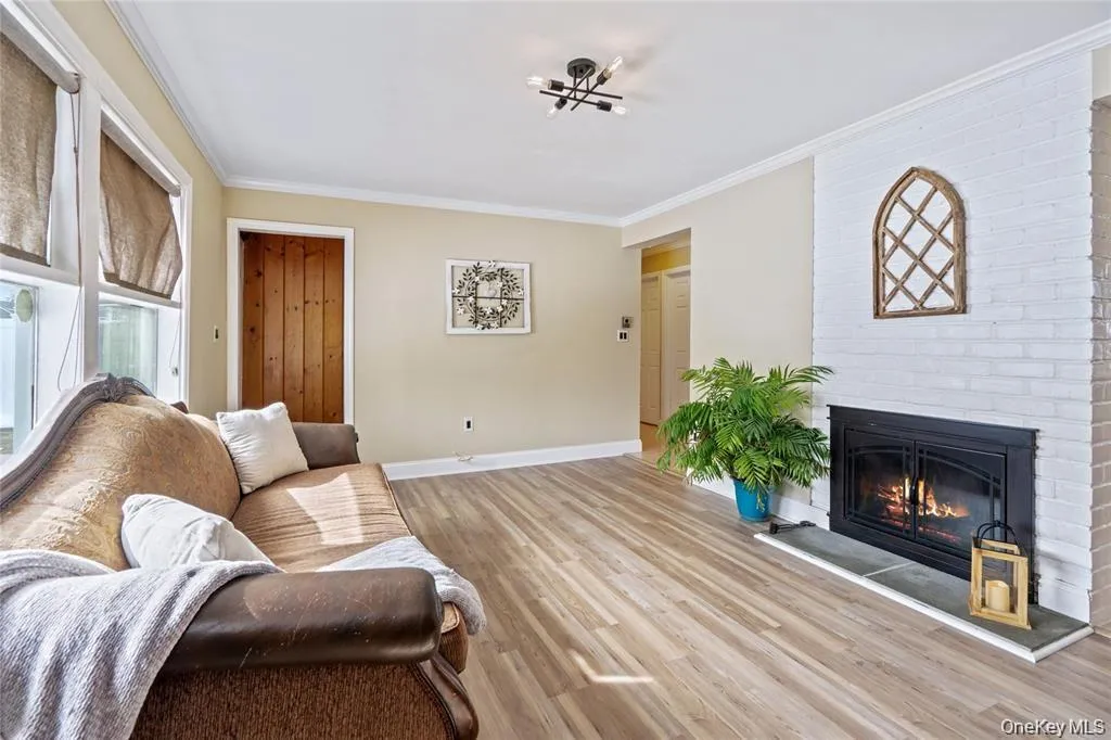 68 Summer Lane, Oyster Bay, NY, 4 Bedrooms Bedrooms, 6 Rooms Rooms,1 BathroomBathrooms,Residential Lease,For Rent,Summer,0,1014410 68 Summer Lane, Oyster Bay, NY, 4 Bedrooms Bedrooms, 6 Rooms Rooms,1 BathroomBathrooms,Residential Lease,For Rent,Summer,0,1014410