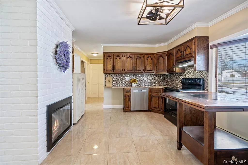68 Summer Lane, Oyster Bay, NY, 4 Bedrooms Bedrooms, 6 Rooms Rooms,1 BathroomBathrooms,Residential Lease,For Rent,Summer,0,1014410 68 Summer Lane, Oyster Bay, NY, 4 Bedrooms Bedrooms, 6 Rooms Rooms,1 BathroomBathrooms,Residential Lease,For Rent,Summer,0,1014410