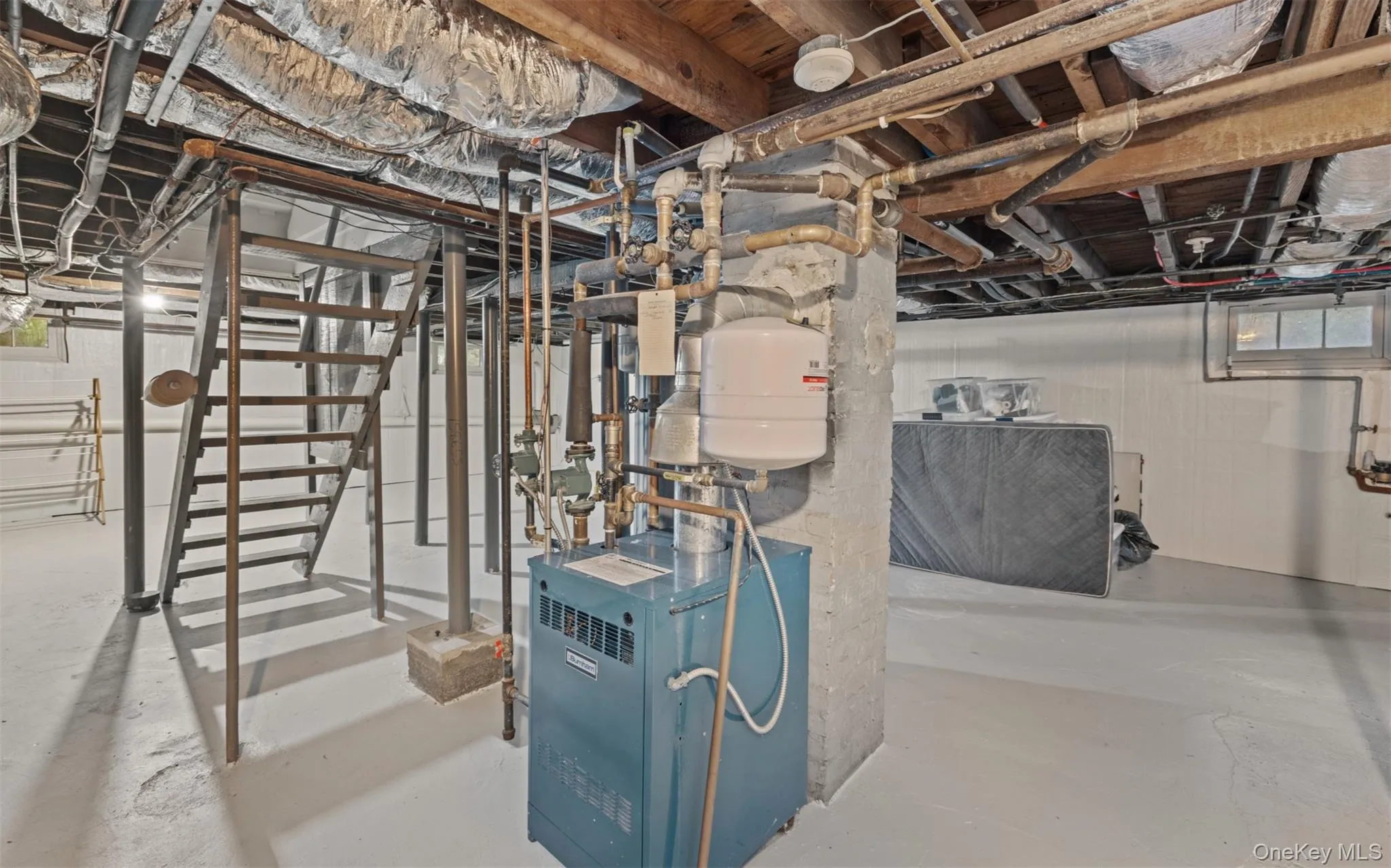Full dry basement with Healthy Basement french drain and humidifier Full dry basement with Healthy Basement french drain and humidifier