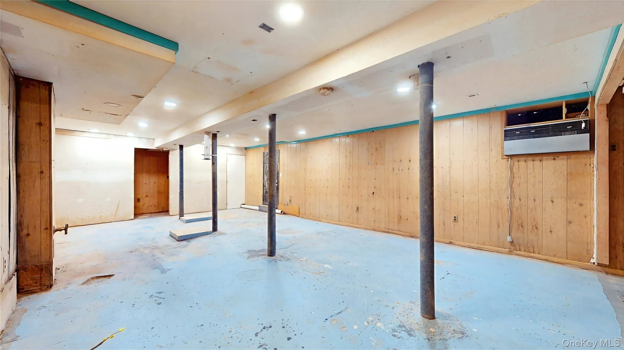65-19 Myrtle Avenue, New York, NY, ,Commercial Lease,For Rent,Myrtle,0,1014422 65-19 Myrtle Avenue, New York, NY, ,Commercial Lease,For Rent,Myrtle,0,1014422