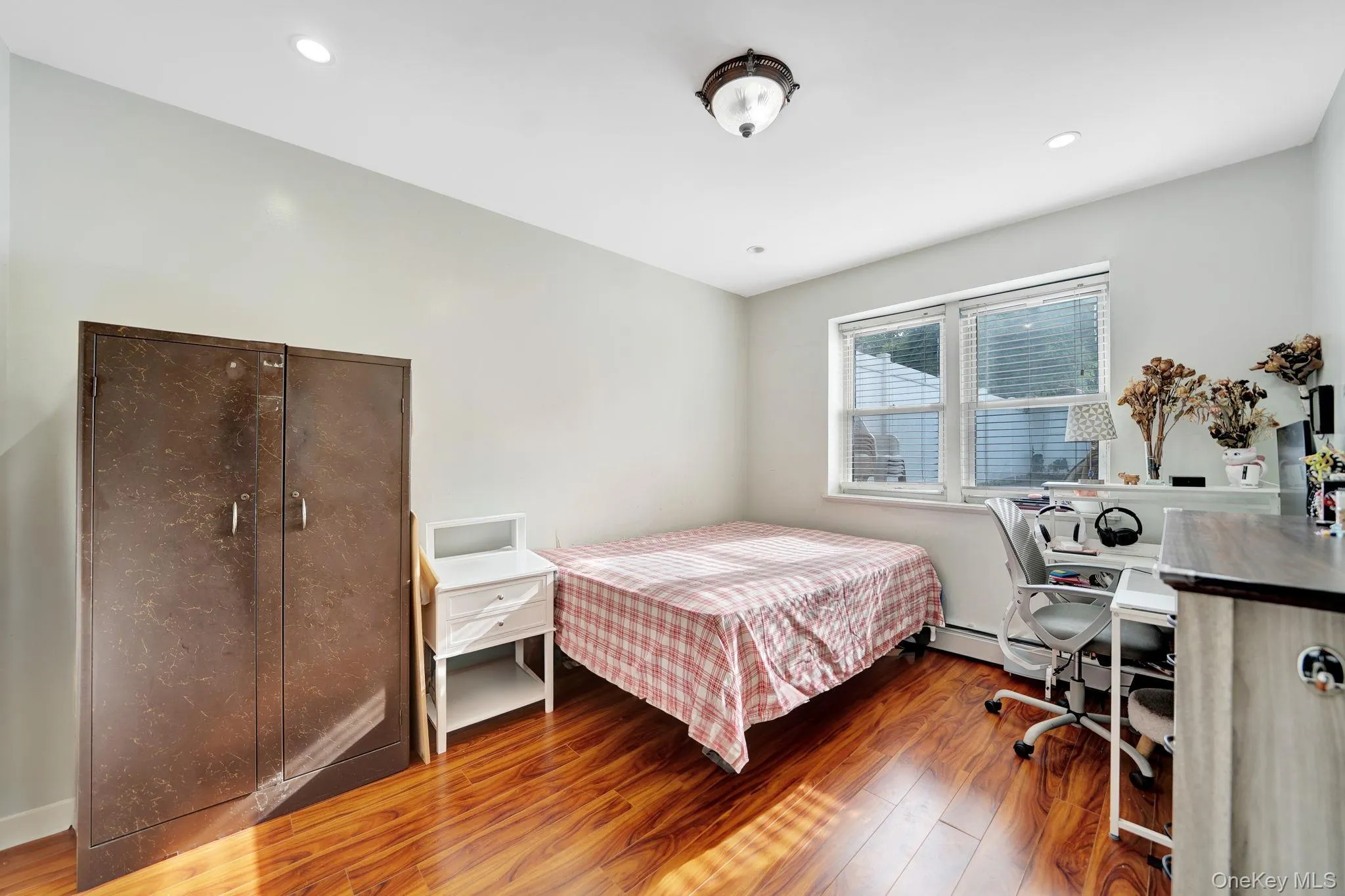 87-80 Little Neck Parkway, New York, NY, 3 Bedrooms Bedrooms, 6 Rooms Rooms,2 BathroomsBathrooms,Residential,For Rent,Little Neck,0,1014432 87-80 Little Neck Parkway, New York, NY, 3 Bedrooms Bedrooms, 6 Rooms Rooms,2 BathroomsBathrooms,Residential,For Rent,Little Neck,0,1014432