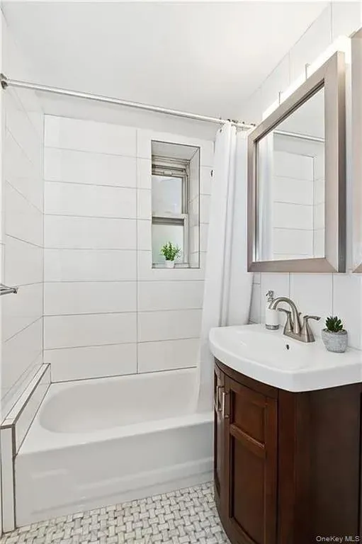 9411 Shore Road, New York, NY, 2 Bedrooms Bedrooms, 4 Rooms Rooms,1 BathroomBathrooms,Residential,For Rent,Shore,0,1014433 9411 Shore Road, New York, NY, 2 Bedrooms Bedrooms, 4 Rooms Rooms,1 BathroomBathrooms,Residential,For Rent,Shore,0,1014433