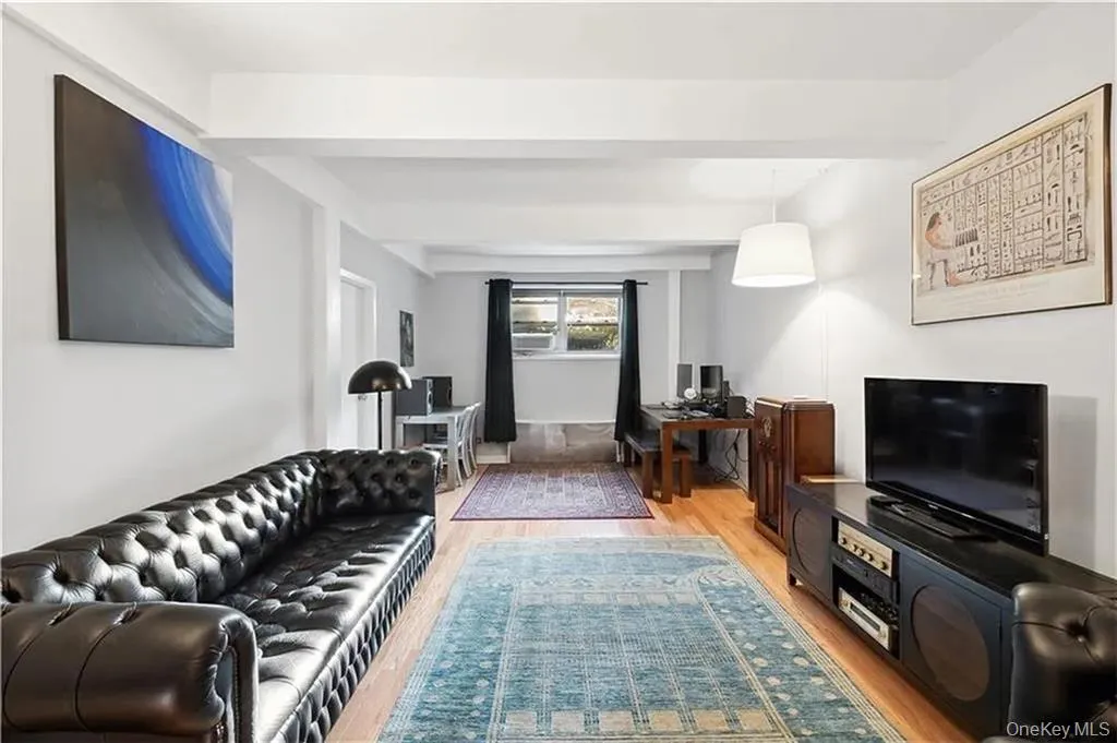 9411 Shore Road, New York, NY, 2 Bedrooms Bedrooms, 4 Rooms Rooms,1 BathroomBathrooms,Residential,For Rent,Shore,0,1014433 9411 Shore Road, New York, NY, 2 Bedrooms Bedrooms, 4 Rooms Rooms,1 BathroomBathrooms,Residential,For Rent,Shore,0,1014433