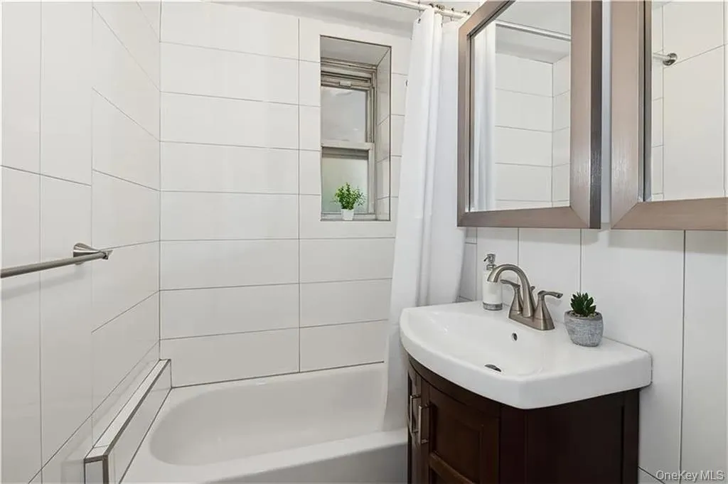 9411 Shore Road, New York, NY, 2 Bedrooms Bedrooms, 4 Rooms Rooms,1 BathroomBathrooms,Residential,For Rent,Shore,0,1014433 9411 Shore Road, New York, NY, 2 Bedrooms Bedrooms, 4 Rooms Rooms,1 BathroomBathrooms,Residential,For Rent,Shore,0,1014433