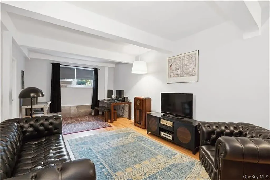 9411 Shore Road, New York, NY, 2 Bedrooms Bedrooms, 4 Rooms Rooms,1 BathroomBathrooms,Residential,For Rent,Shore,0,1014433 9411 Shore Road, New York, NY, 2 Bedrooms Bedrooms, 4 Rooms Rooms,1 BathroomBathrooms,Residential,For Rent,Shore,0,1014433