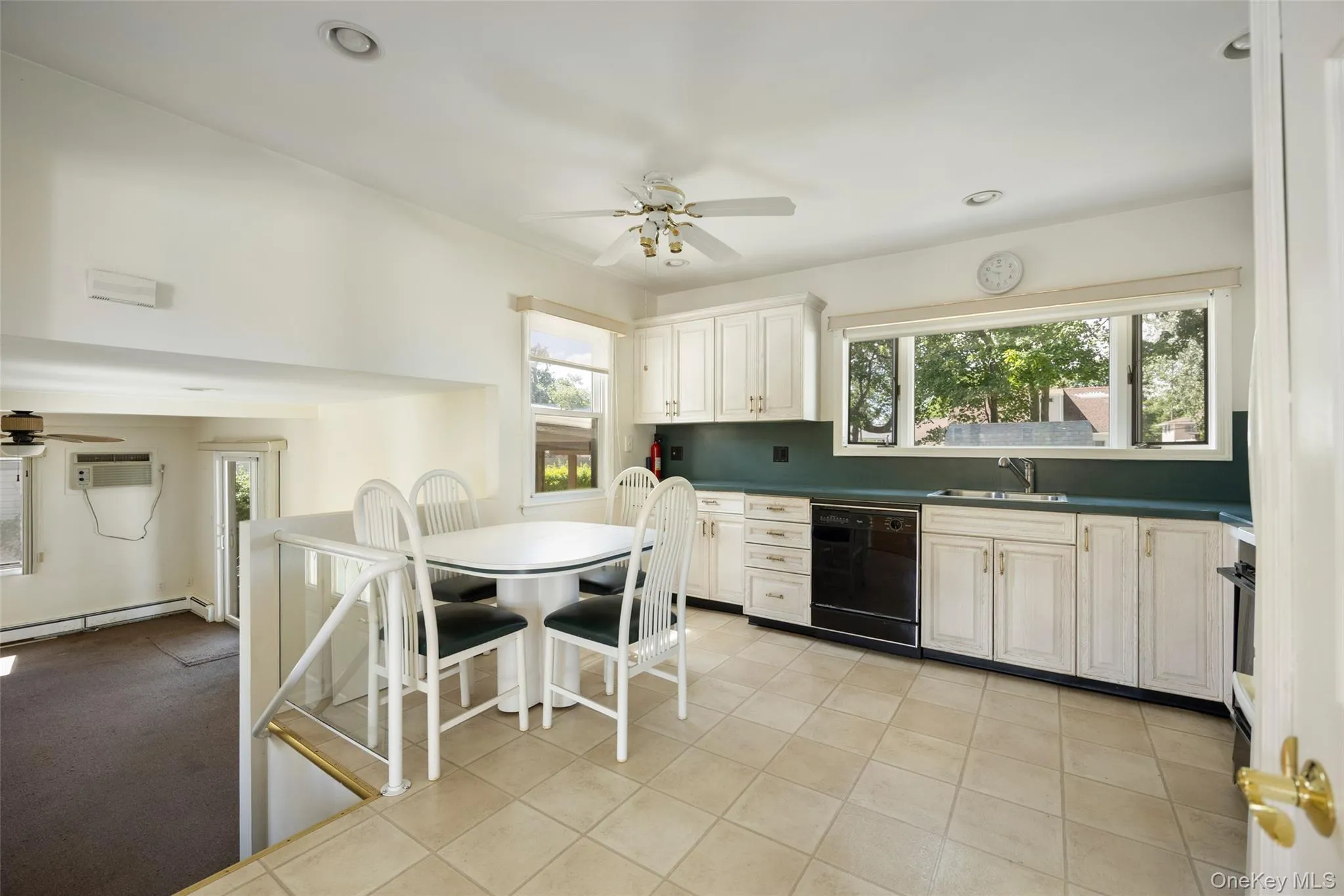 95 Laurel Road, Babylon, NY, 2 Bedrooms Bedrooms, 8 Rooms Rooms,1 BathroomBathrooms,Residential,For Rent,Laurel,0,1014439 95 Laurel Road, Babylon, NY, 2 Bedrooms Bedrooms, 8 Rooms Rooms,1 BathroomBathrooms,Residential,For Rent,Laurel,0,1014439